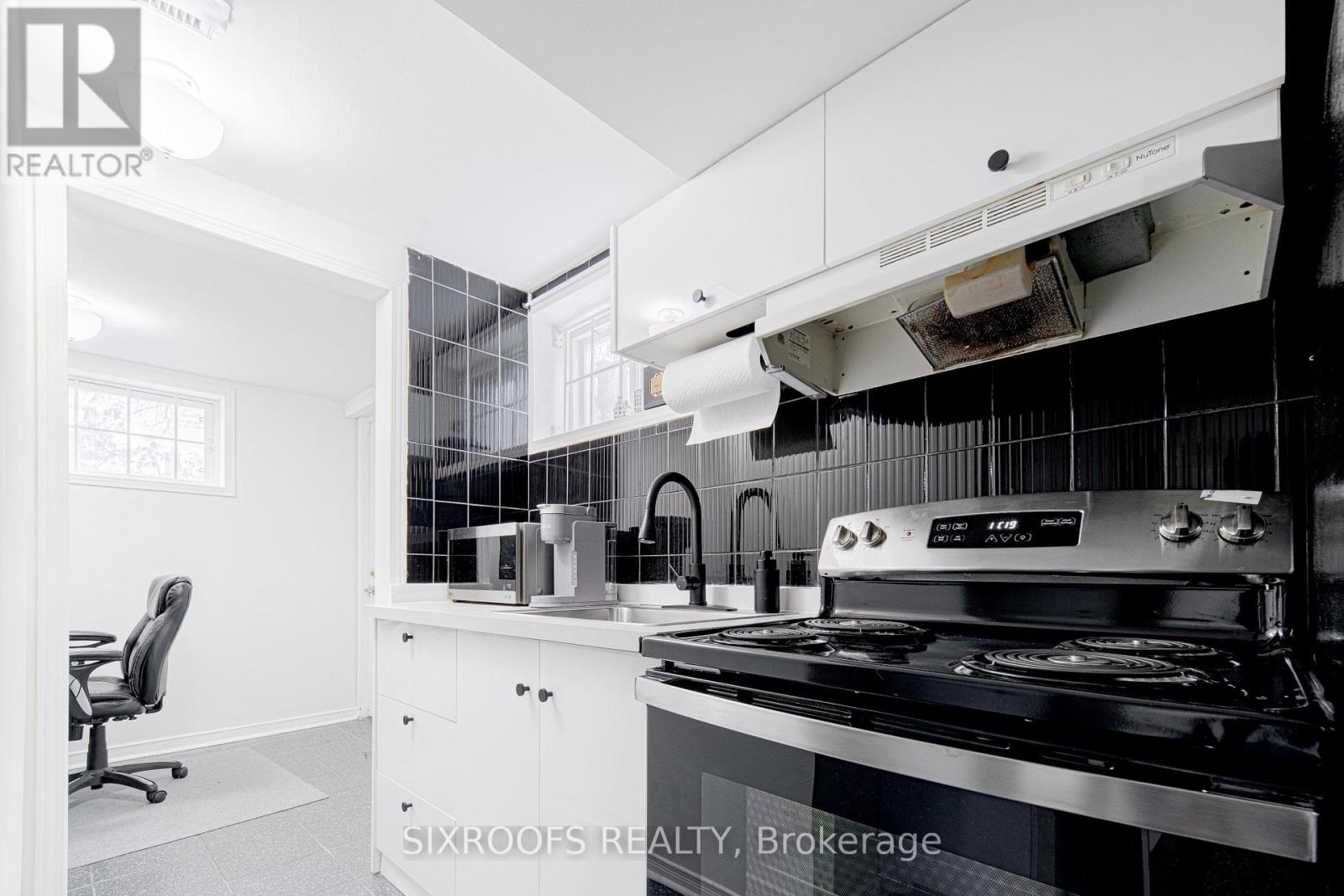 Lower - 332 Homewood Avenue, Toronto, Ontario  M2R 2N8 - Photo 5 - C12948686