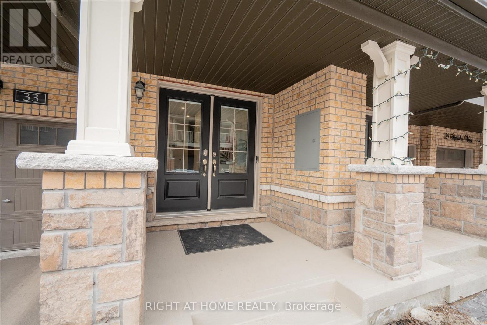 33 Amulet Way, Whitby, Ontario  L1R 0R5 - Photo 4 - E12846322