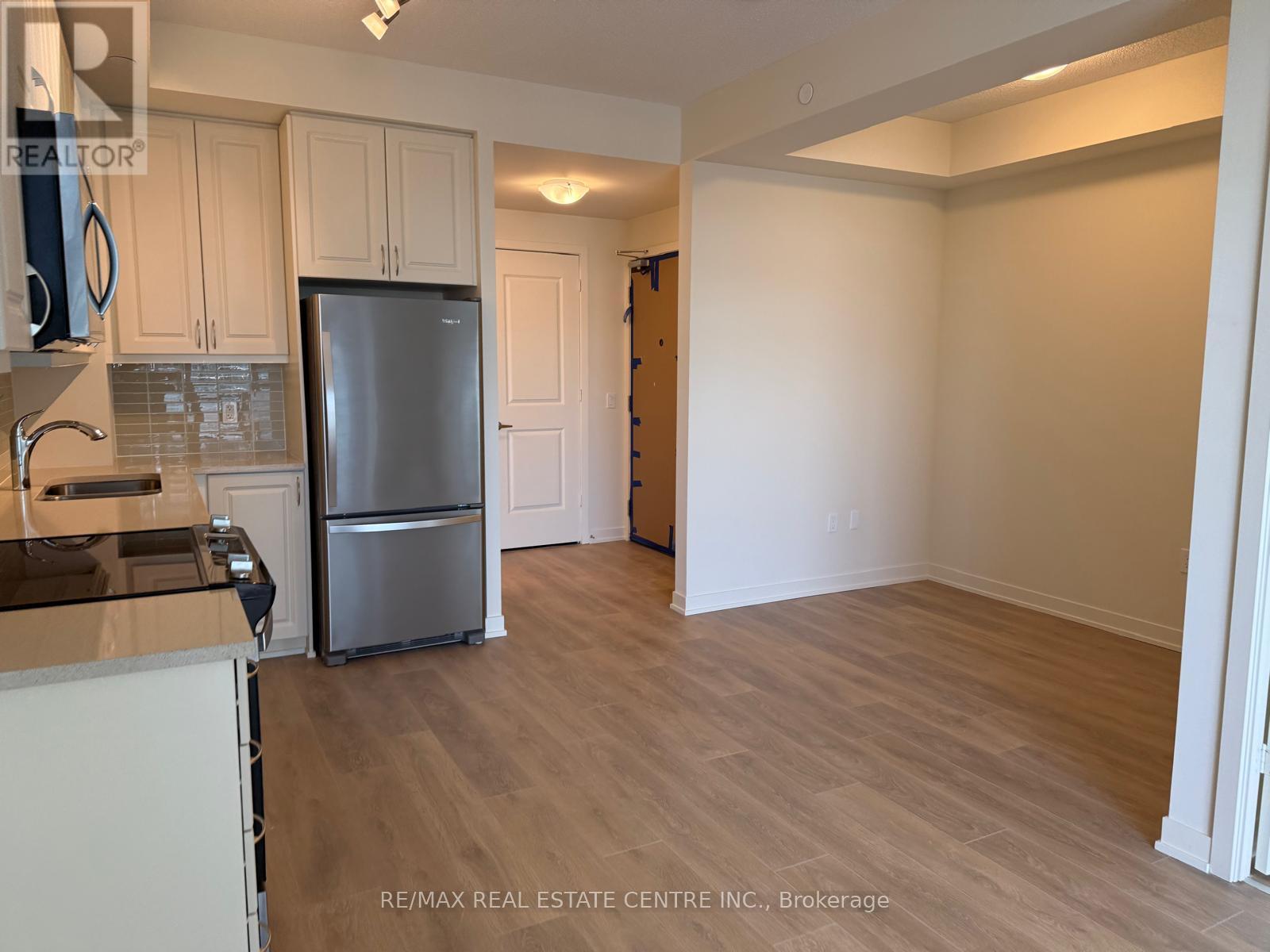 2412 - 38 Annie Craig Drive, Toronto, Ontario  M8V 0G9 - Photo 6 - W12948682