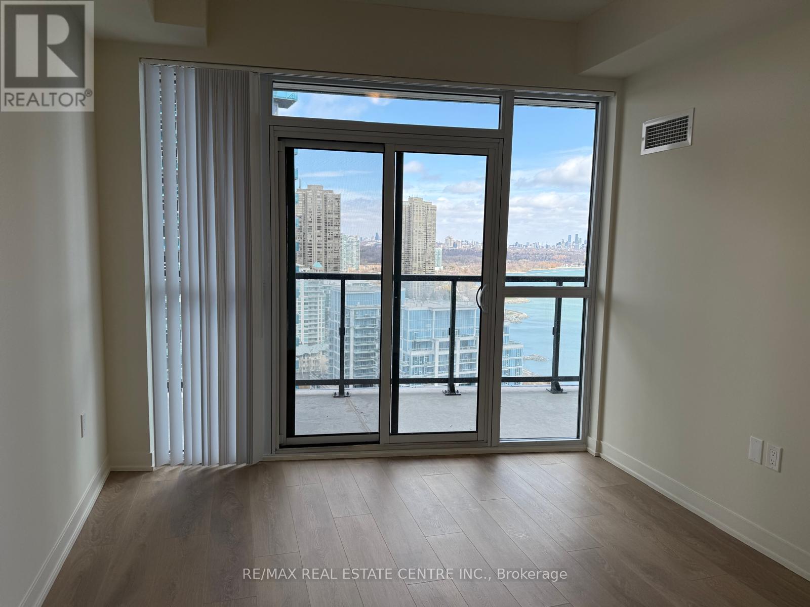 2412 - 38 Annie Craig Drive, Toronto, Ontario  M8V 0G9 - Photo 9 - W12948682