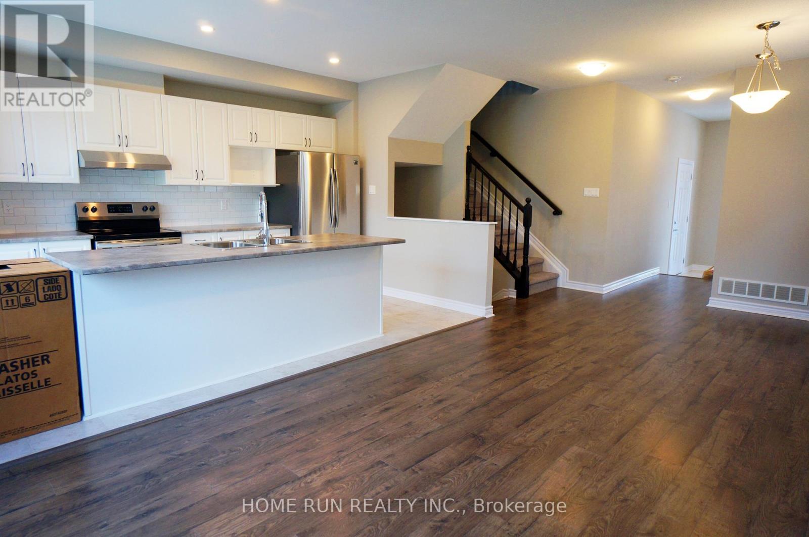 2472 Waterlilly Way, Ottawa, Ontario  K2J 6M3 - Photo 7 - X12947734