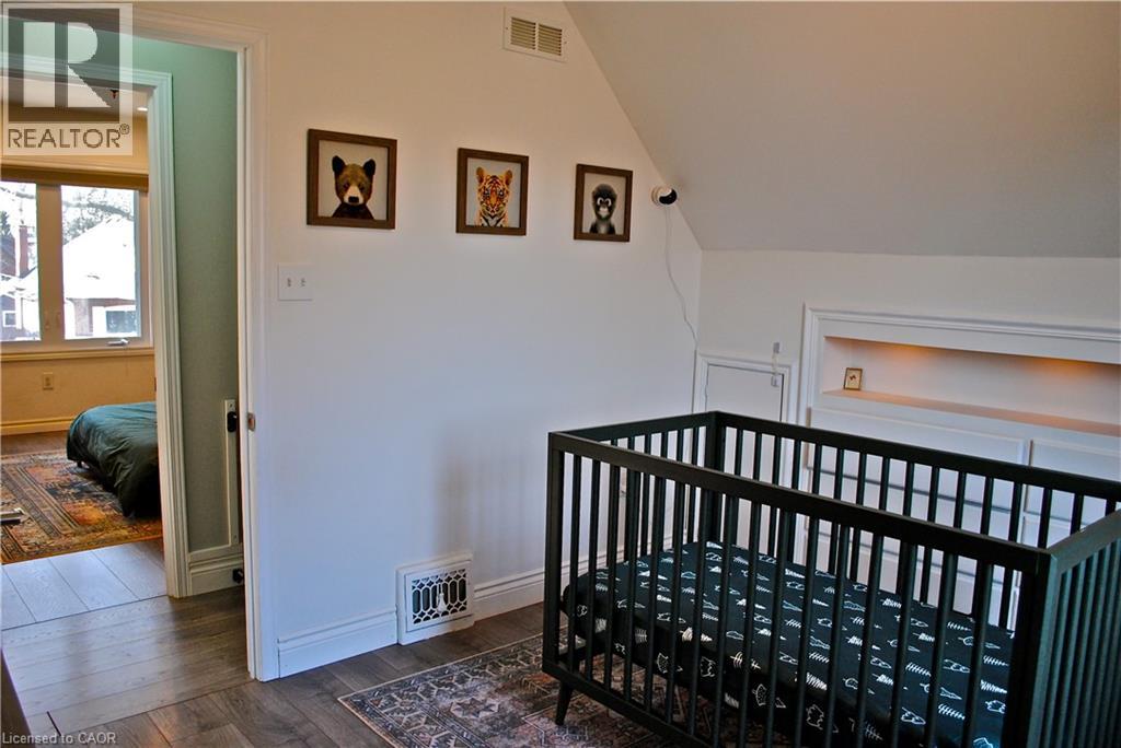 107 S Graham Avenue S, Hamilton, Ontario  L8K 2M2 - Photo 23 - 40815988