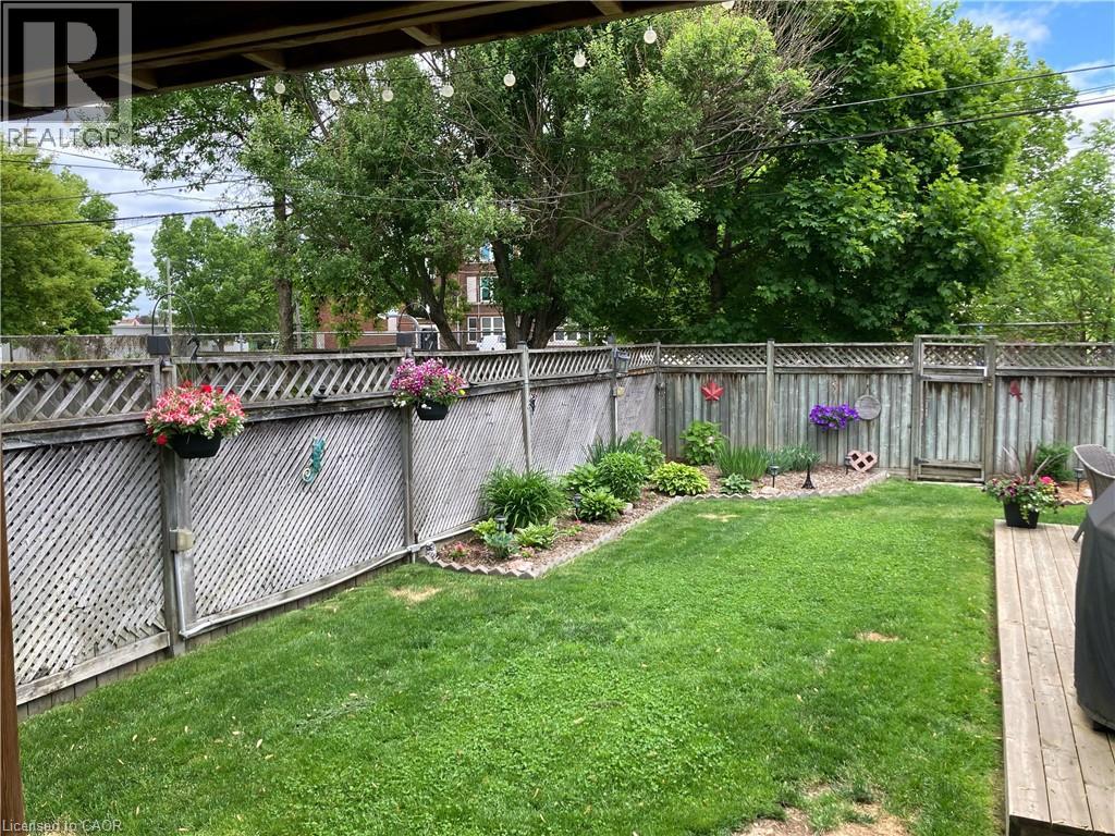 107 S Graham Avenue S, Hamilton, Ontario  L8K 2M2 - Photo 30 - 40815988