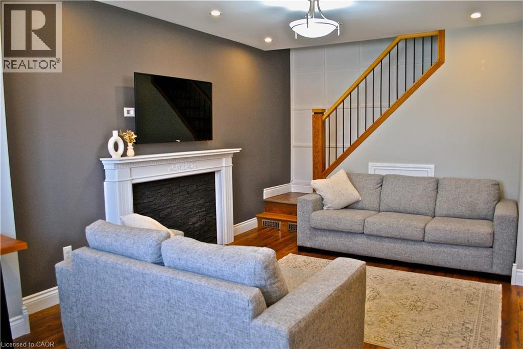 107 S Graham Avenue S, Hamilton, Ontario  L8K 2M2 - Photo 7 - 40815988