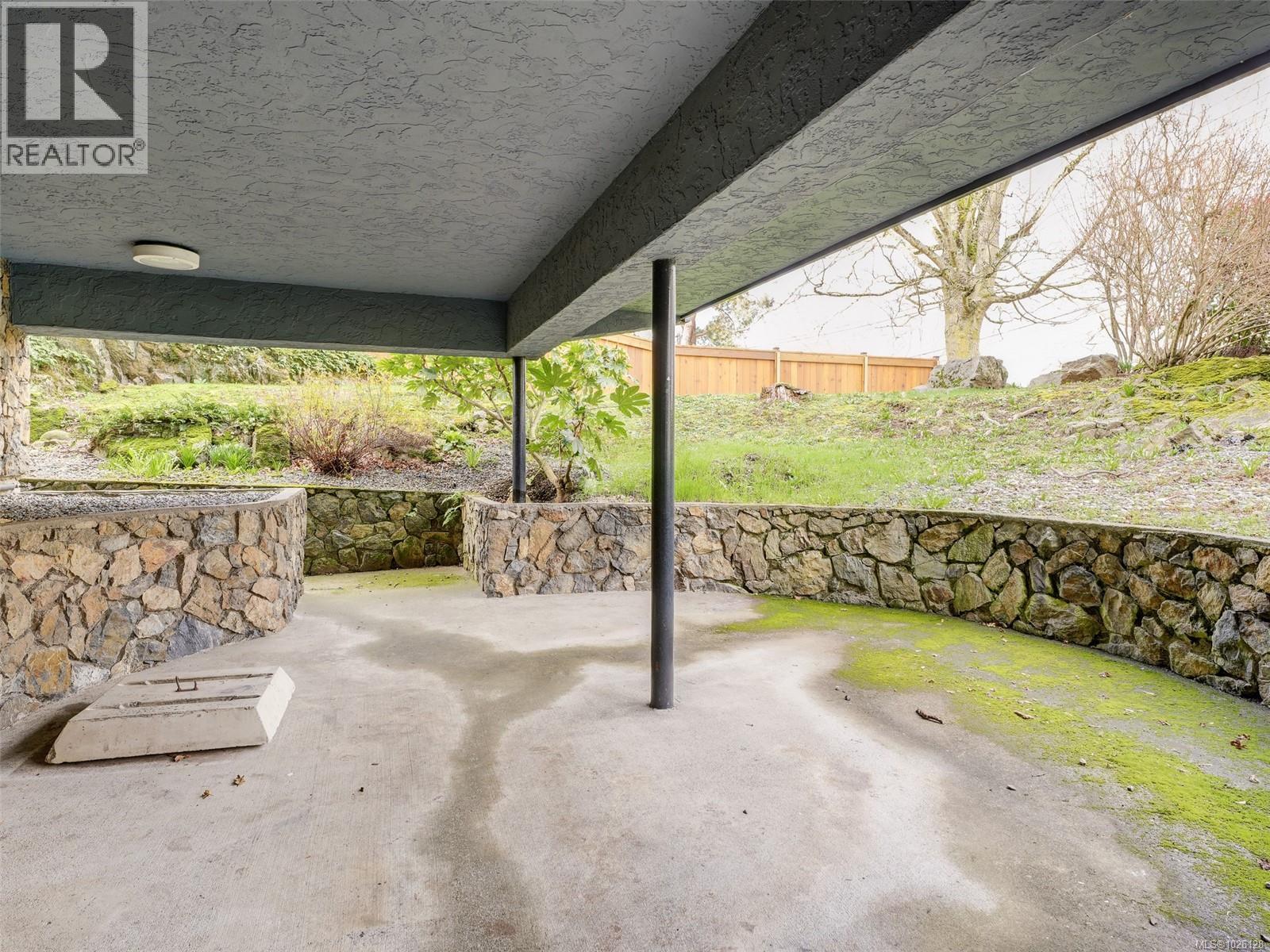 201 1215 Bay St, Victoria, British Columbia  V8T 1S7 - Photo 29 - 1026128