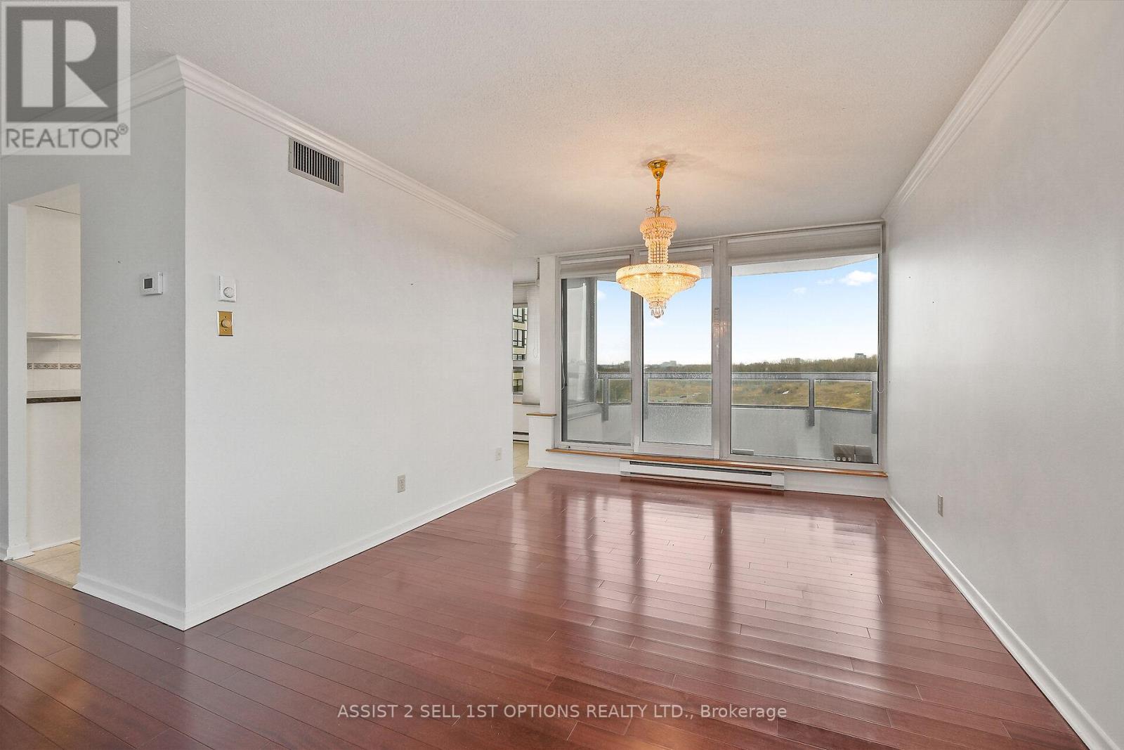 807 - 1500 Riverside Drive, Ottawa, Ontario  K1G 4J4 - Photo 10 - X12948736