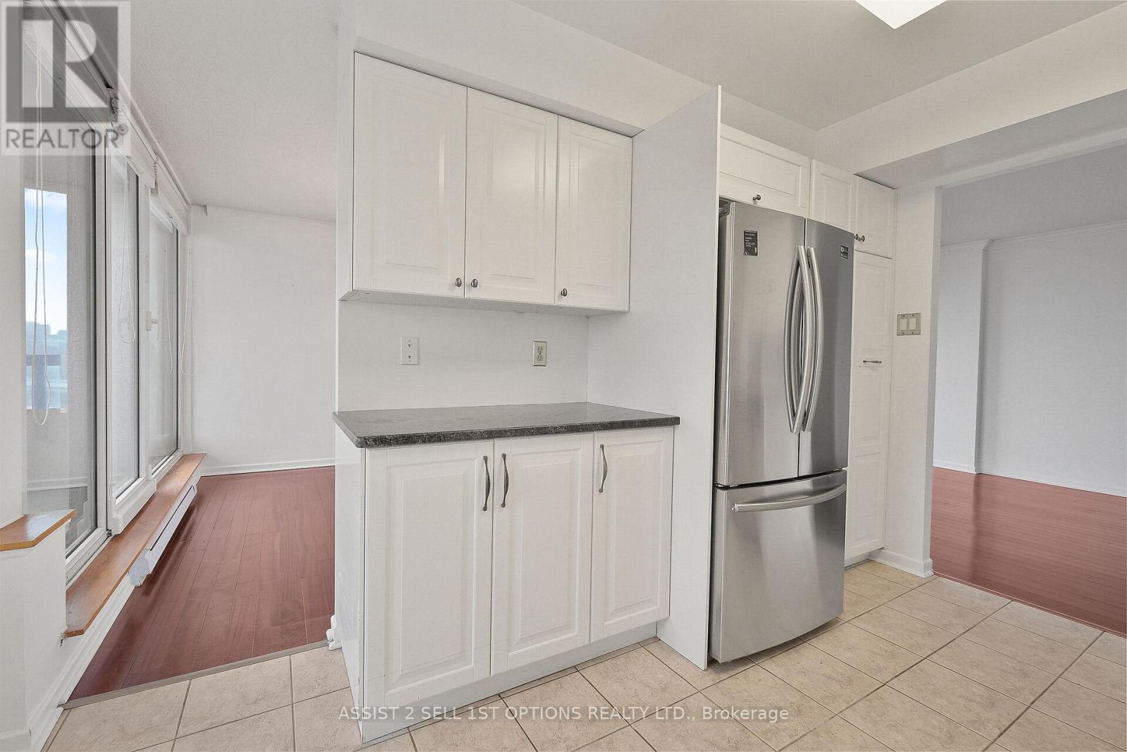 807 - 1500 Riverside Drive, Ottawa, Ontario  K1G 4J4 - Photo 13 - X12948736