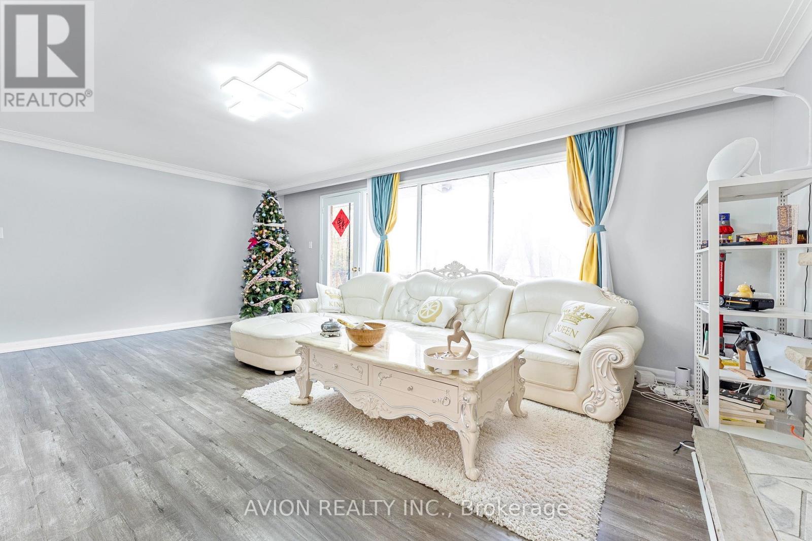 61 Alamosa Drive, Toronto, Ontario  M2J 2N8 - Photo 9 - C12948690