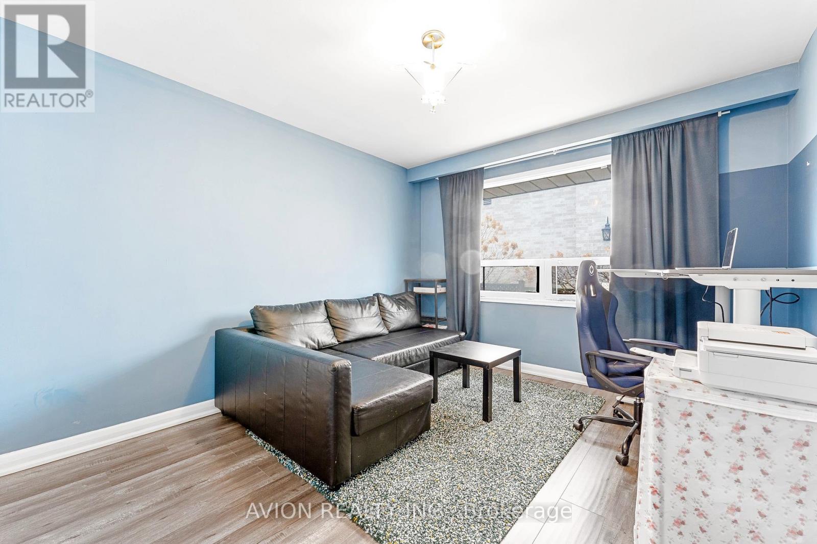 Upper - 61 Alamosa Drive, Toronto, Ontario  M2J 2N8 - Photo 20 - C12948696