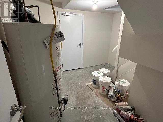 Bsmt - 137 Cherokee Boulevard, Toronto, Ontario  M2J 4G2 - Photo 11 - C12948702