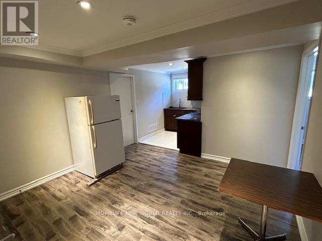 Bsmt - 137 Cherokee Boulevard, Toronto, Ontario  M2J 4G2 - Photo 3 - C12948702