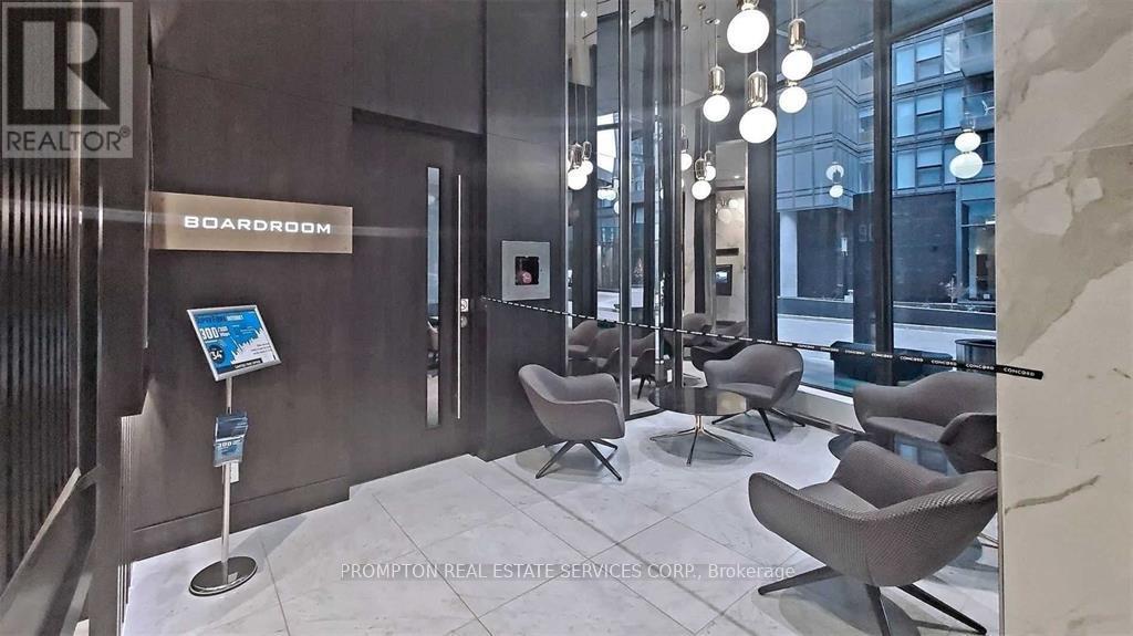 910 - 90 Queens Wharf Road, Toronto, Ontario  M5V 0J4 - Photo 13 - C12948708