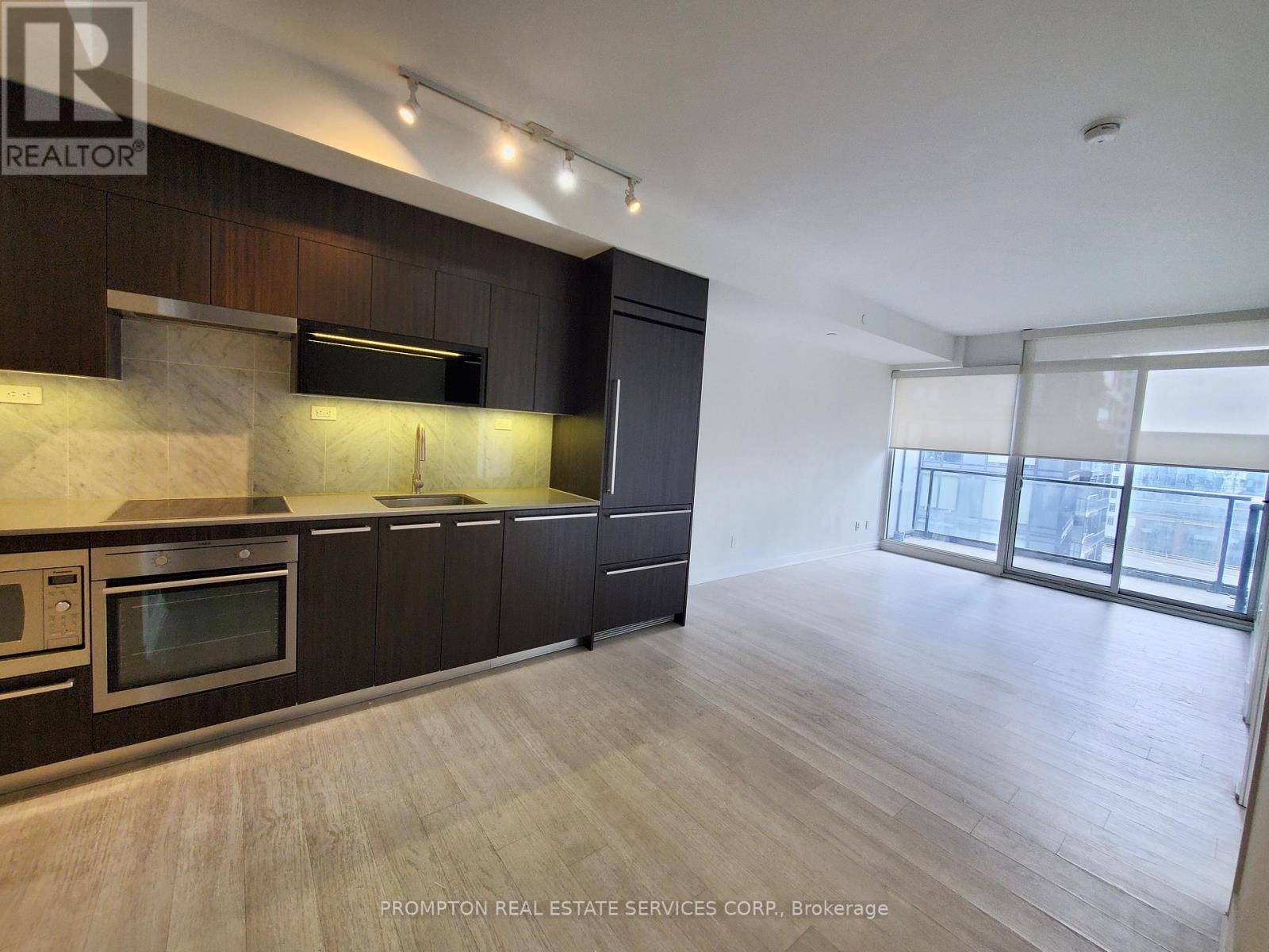 910 - 90 Queens Wharf Road, Toronto, Ontario  M5V 0J4 - Photo 4 - C12948708