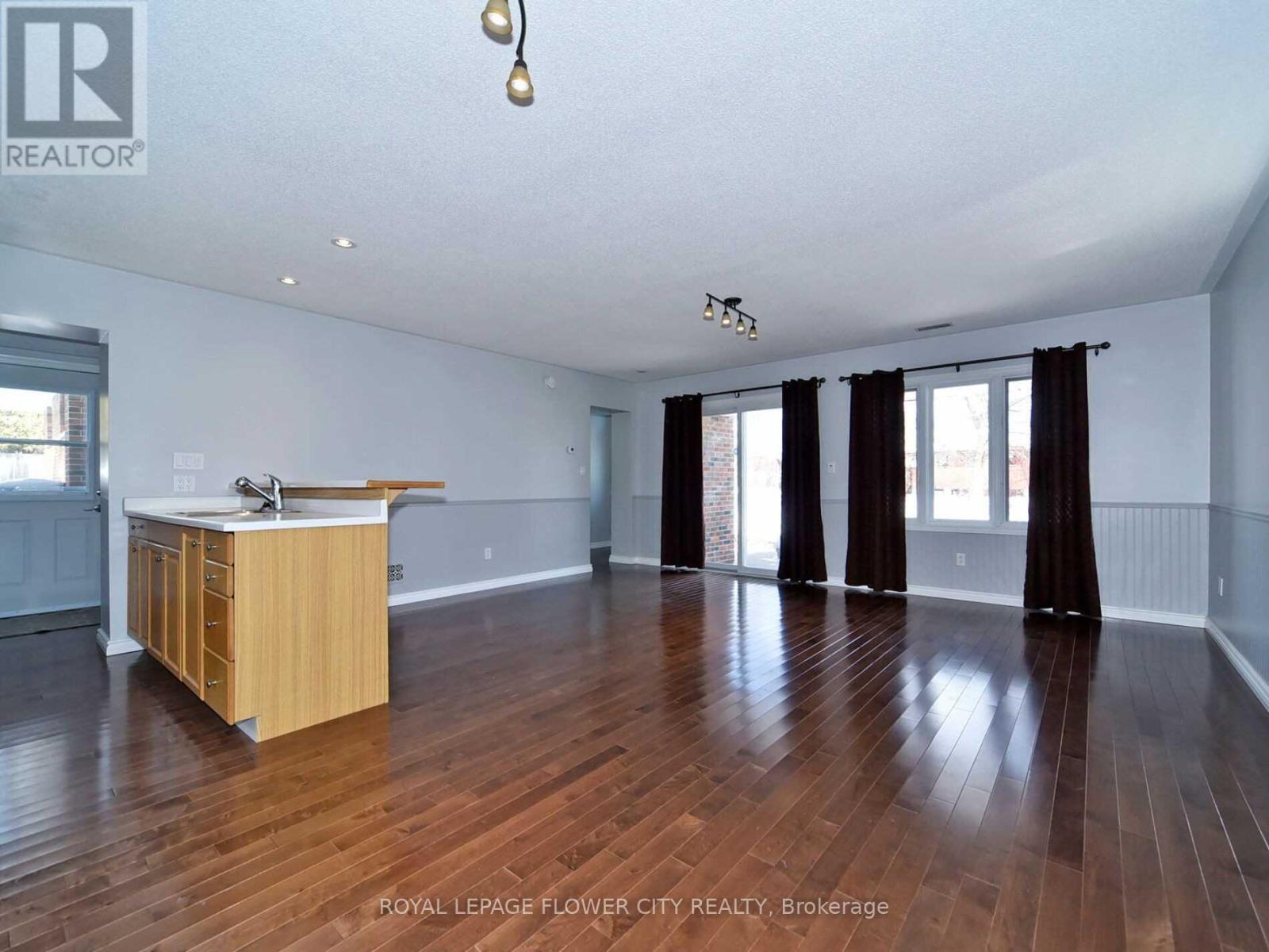 2 - 630 Wychwood Street, Oshawa, Ontario  L1G 2T3 - Photo 8 - E12948694