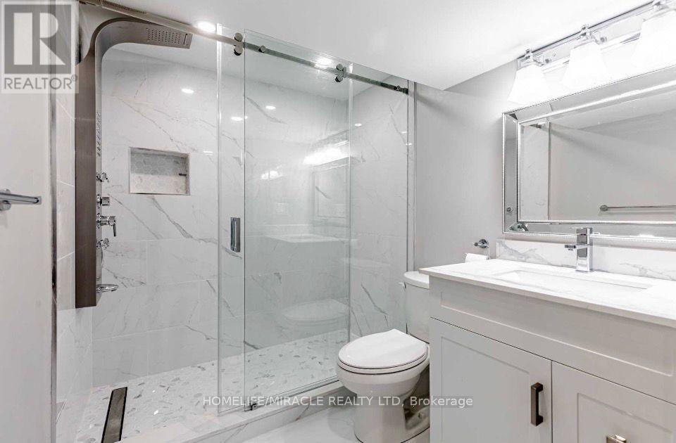 39 Wayford Crescent S, Toronto, Ontario  M1B 3E3 - Photo 2 - E12948716