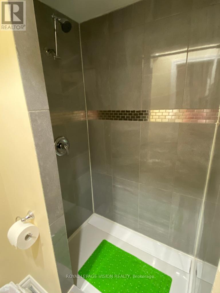 34 Kiriakou Street, Toronto, Ontario  M1P 5H2 - Photo 20 - E12948732