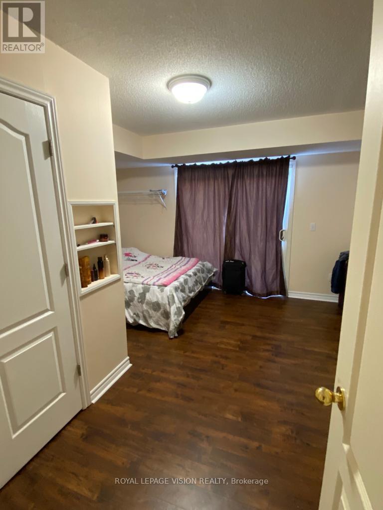 34 Kiriakou Street, Toronto, Ontario  M1P 5H2 - Photo 5 - E12948732