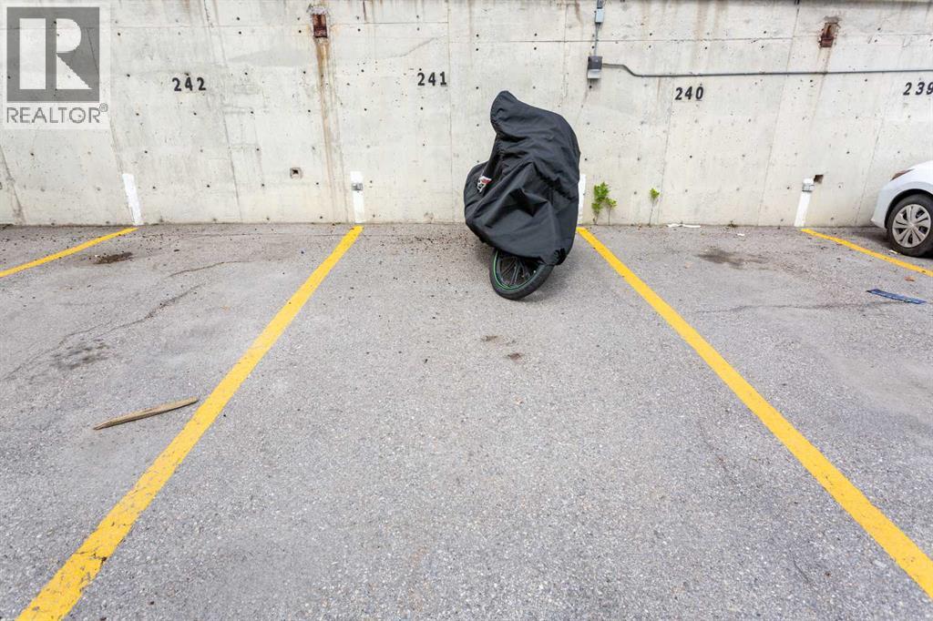 208, 4944 Dalton Drive NW, Calgary, Alberta  T3A 2E6 - Photo 32 - A2272072