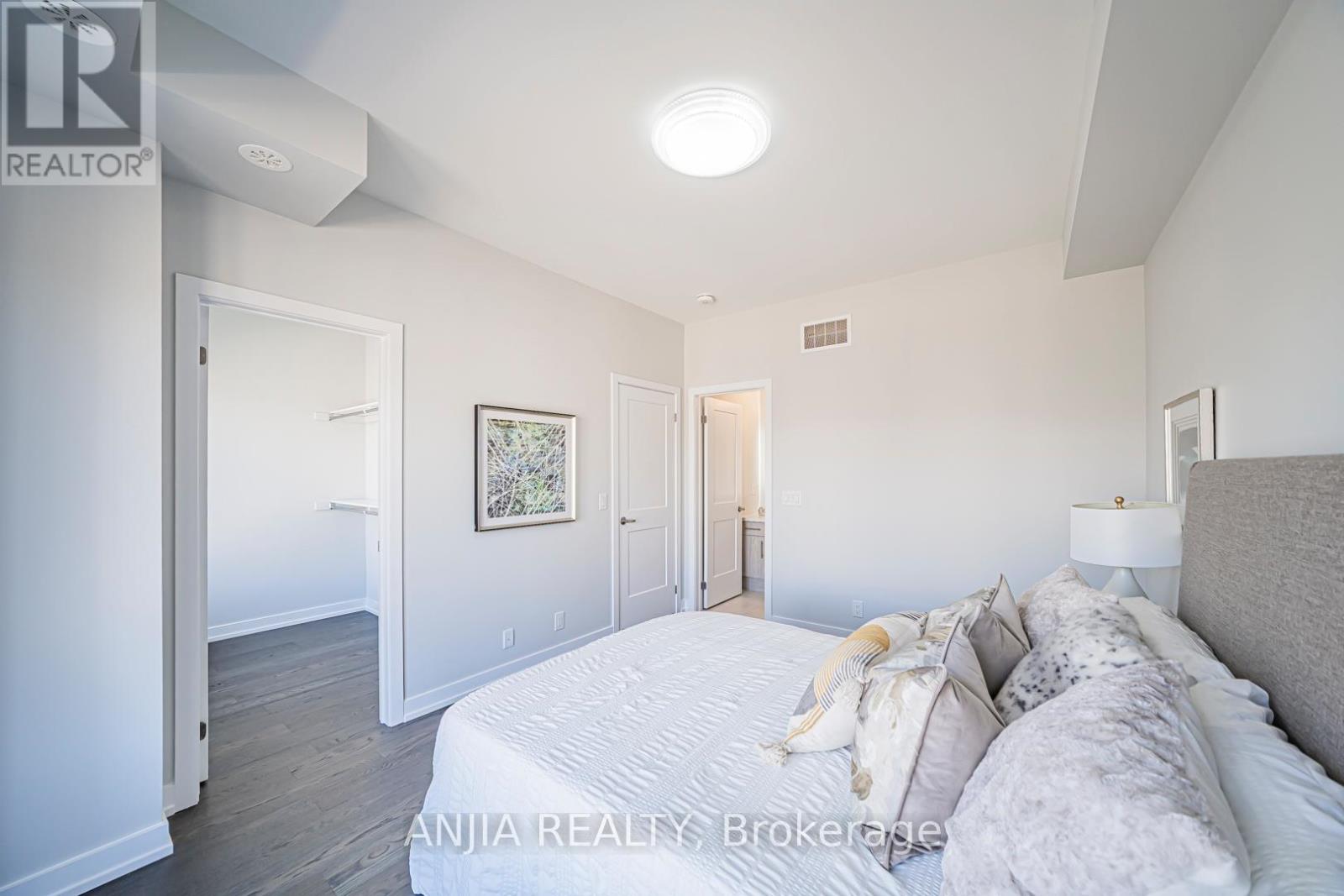 17 William Shearn Crescent S, Markham, Ontario  L6C 3J3 - Photo 15 - N12948722