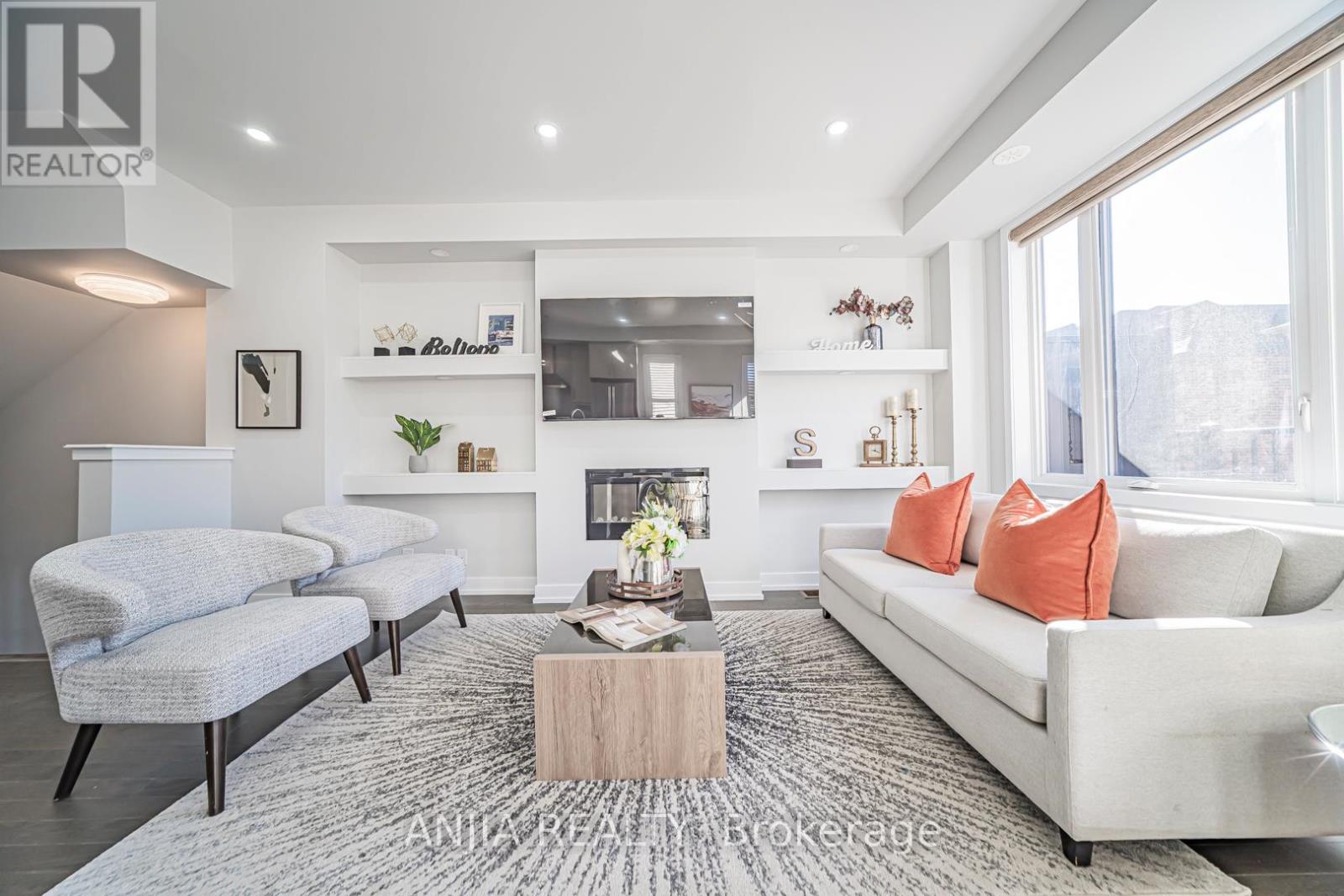 17 William Shearn Crescent S, Markham, Ontario  L6C 3J3 - Photo 8 - N12948722