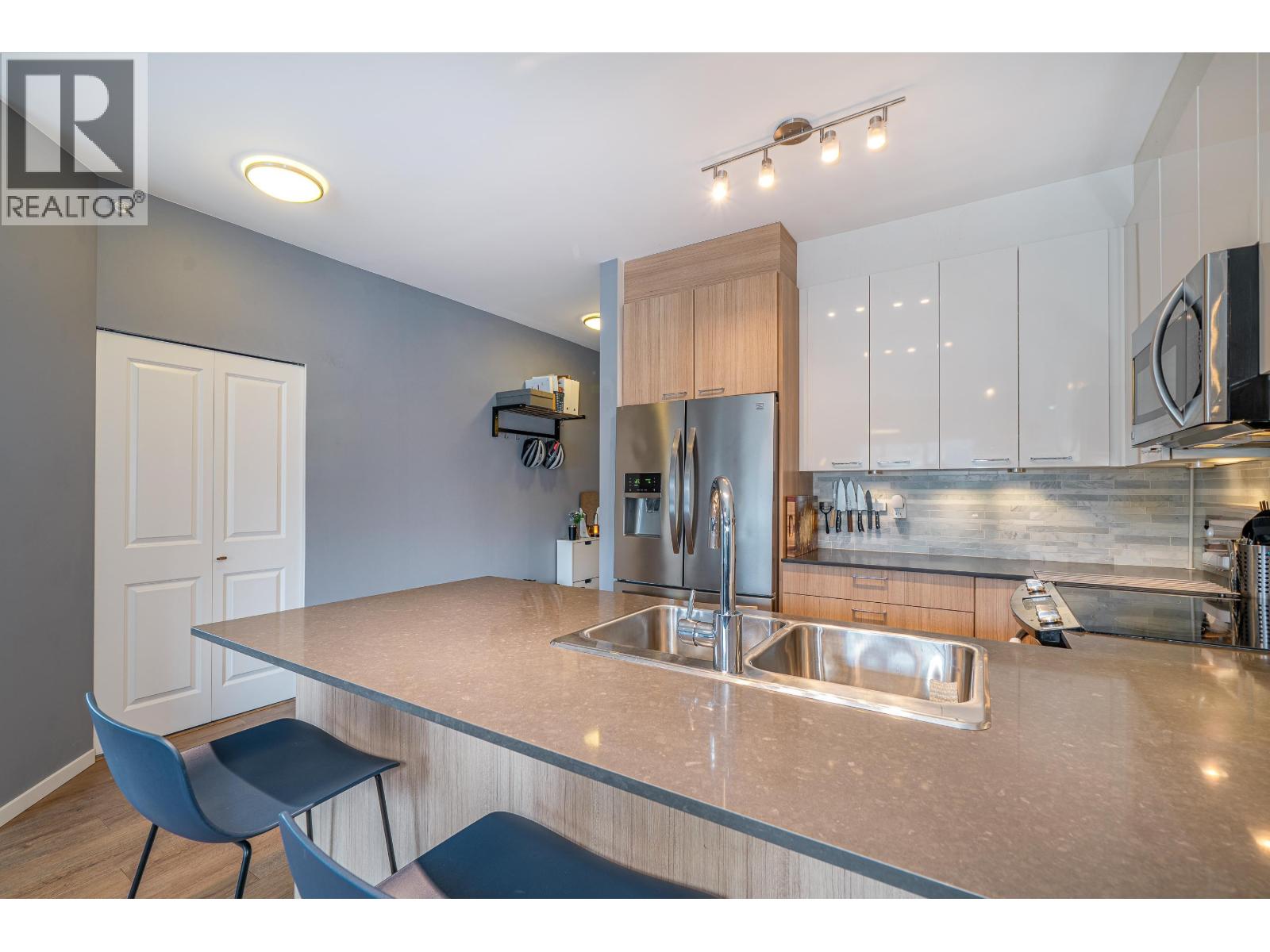 409 210 Lebleu Street, Coquitlam, British Columbia  V3K 4L6 - Photo 5 - R3105548