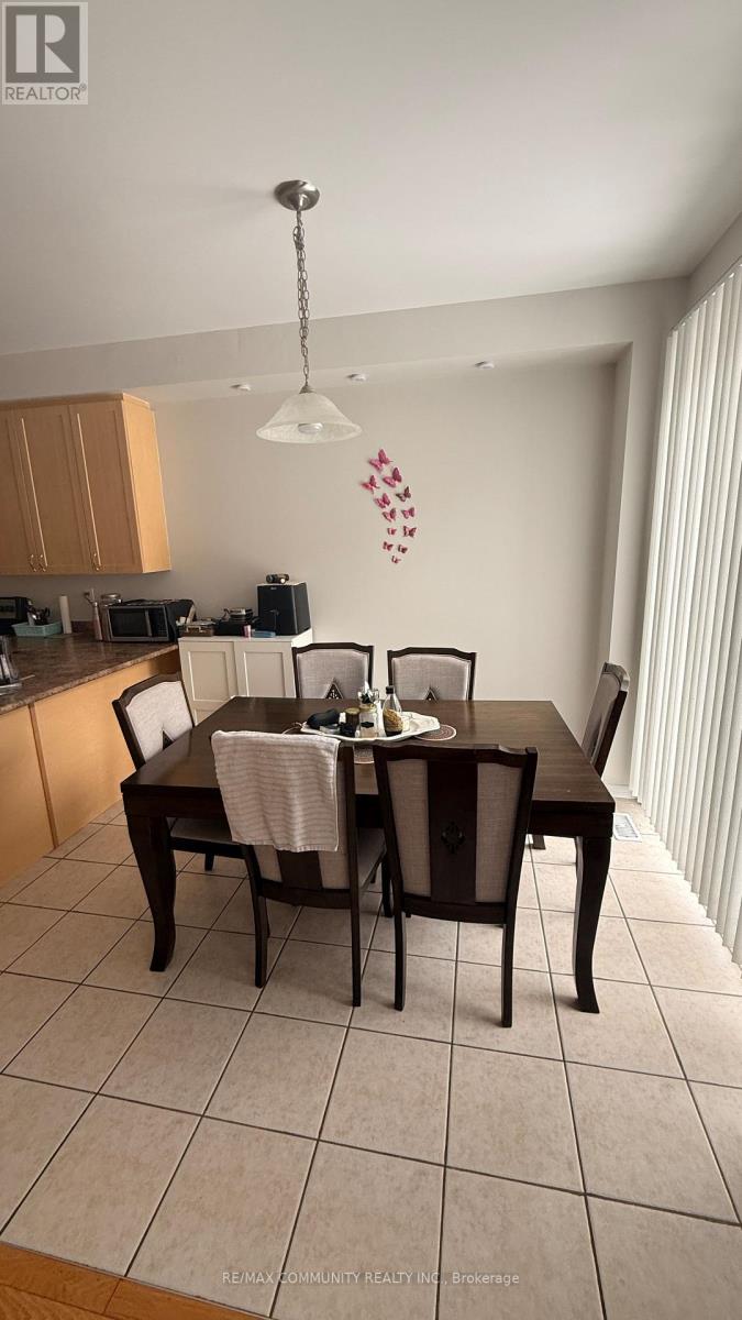 Main - 46 Delambray Street, Brampton, Ontario  K6H 5R6 - Photo 8 - W12946736