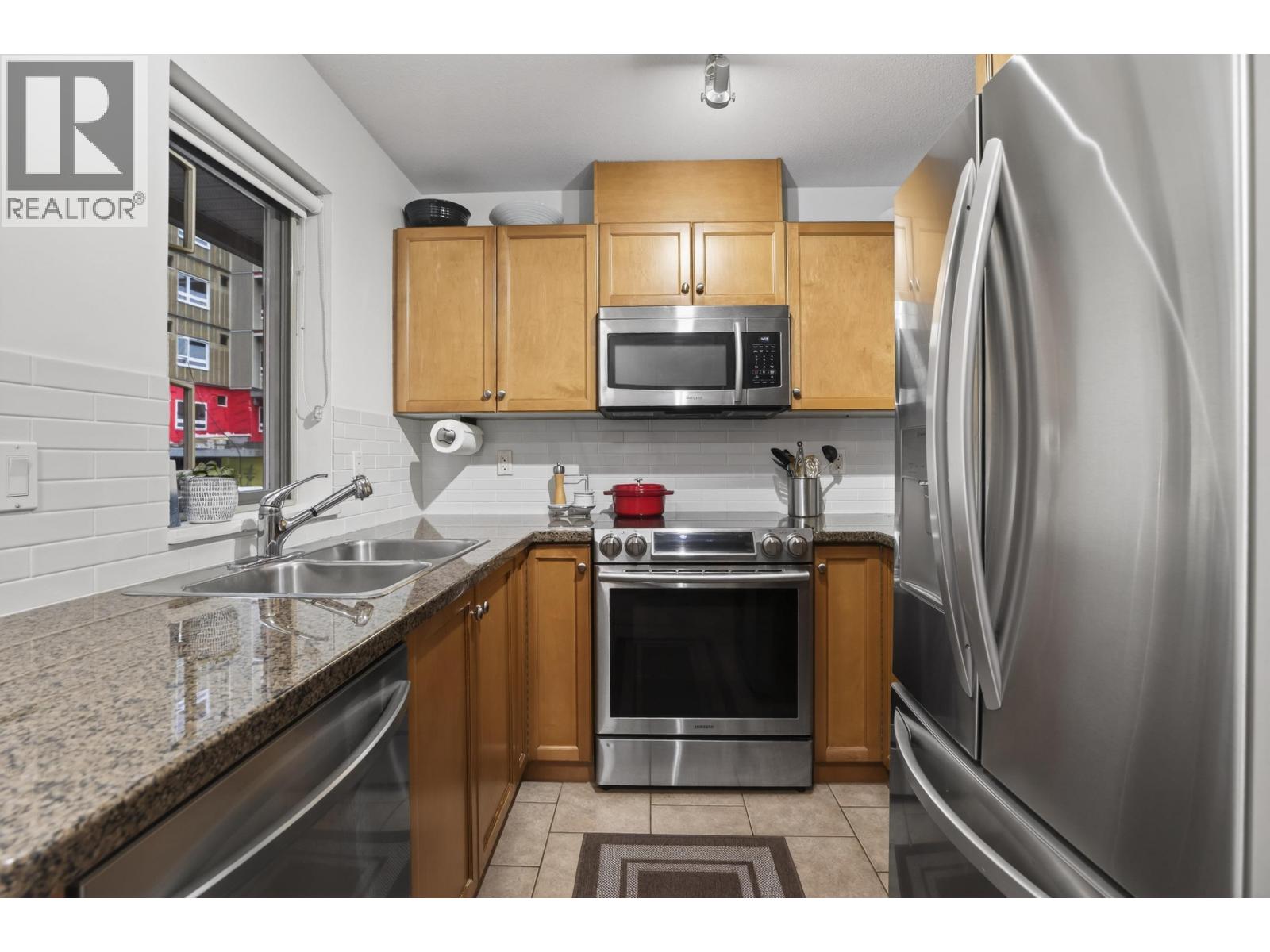 31 3855 Pender Street, Burnaby, British Columbia  V5C 1W5 - Photo 18 - R3106323