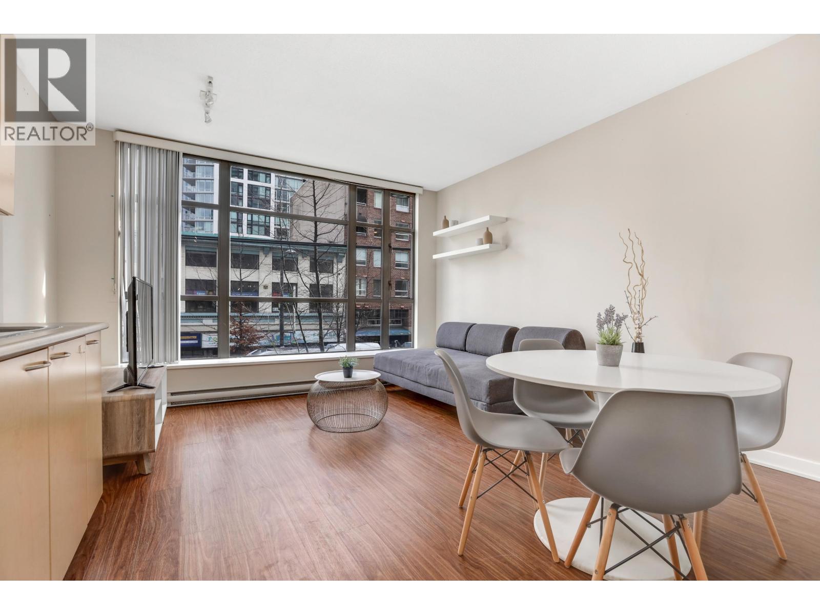 209 1249 Granville Street, Vancouver, British Columbia  V6Z 1M5 - Photo 9 - R3106123