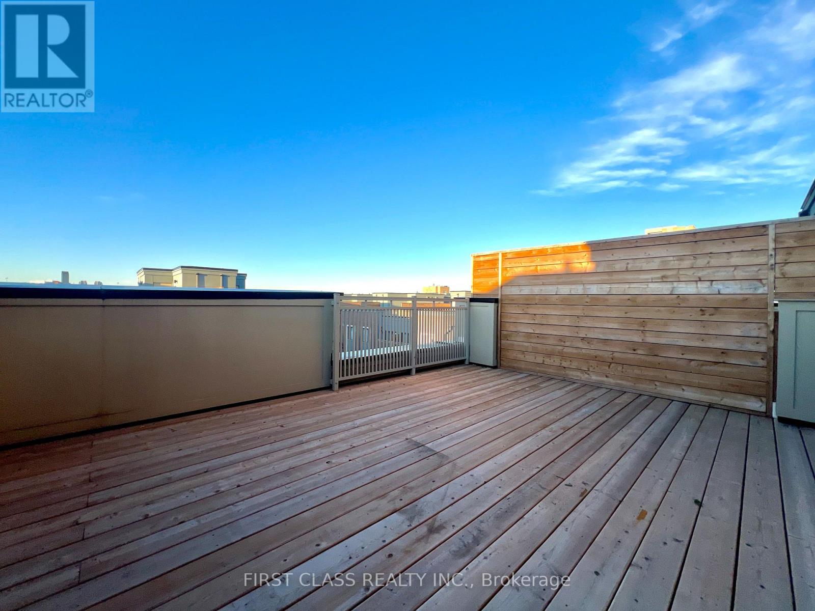 51 William Jackson Way, Toronto, Ontario  M8V 0J5 - Photo 9 - W12948720