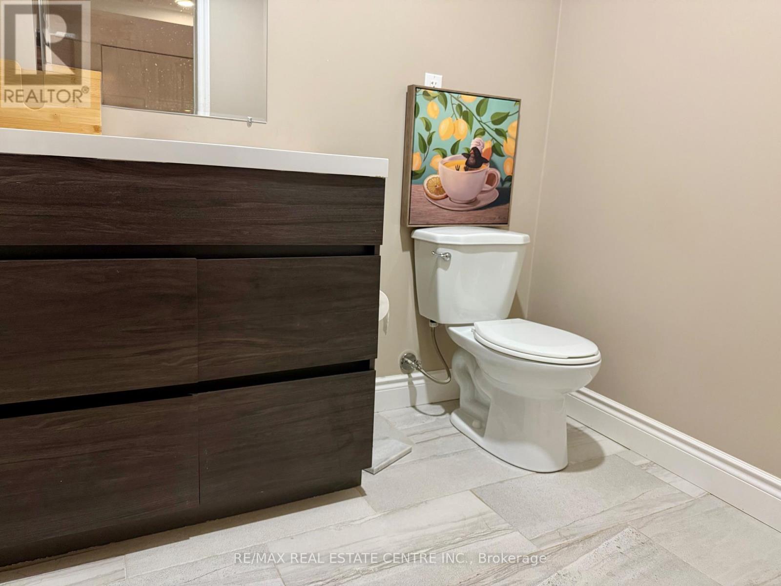 2225 Dale Ridge Drive, Oakville, Ontario  L6M 3L4 - Photo 16 - W12948734