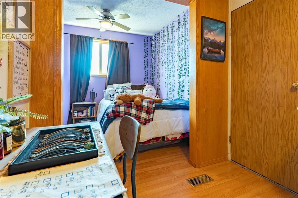 257 Leonard Street, Seven Persons, Alberta  T0K 1Z0 - Photo 26 - A2296091