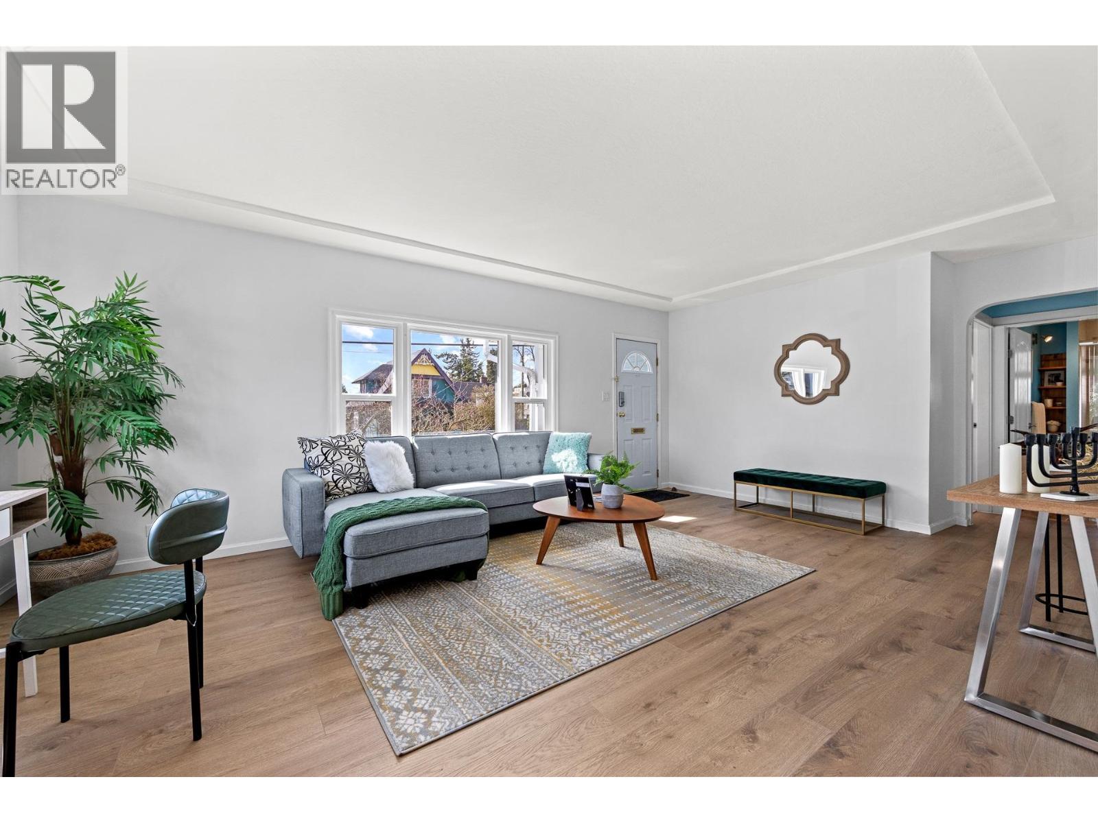 341 Sherbrooke Street, New Westminster, British Columbia  V3L 3M4 - Photo 2 - R3106178