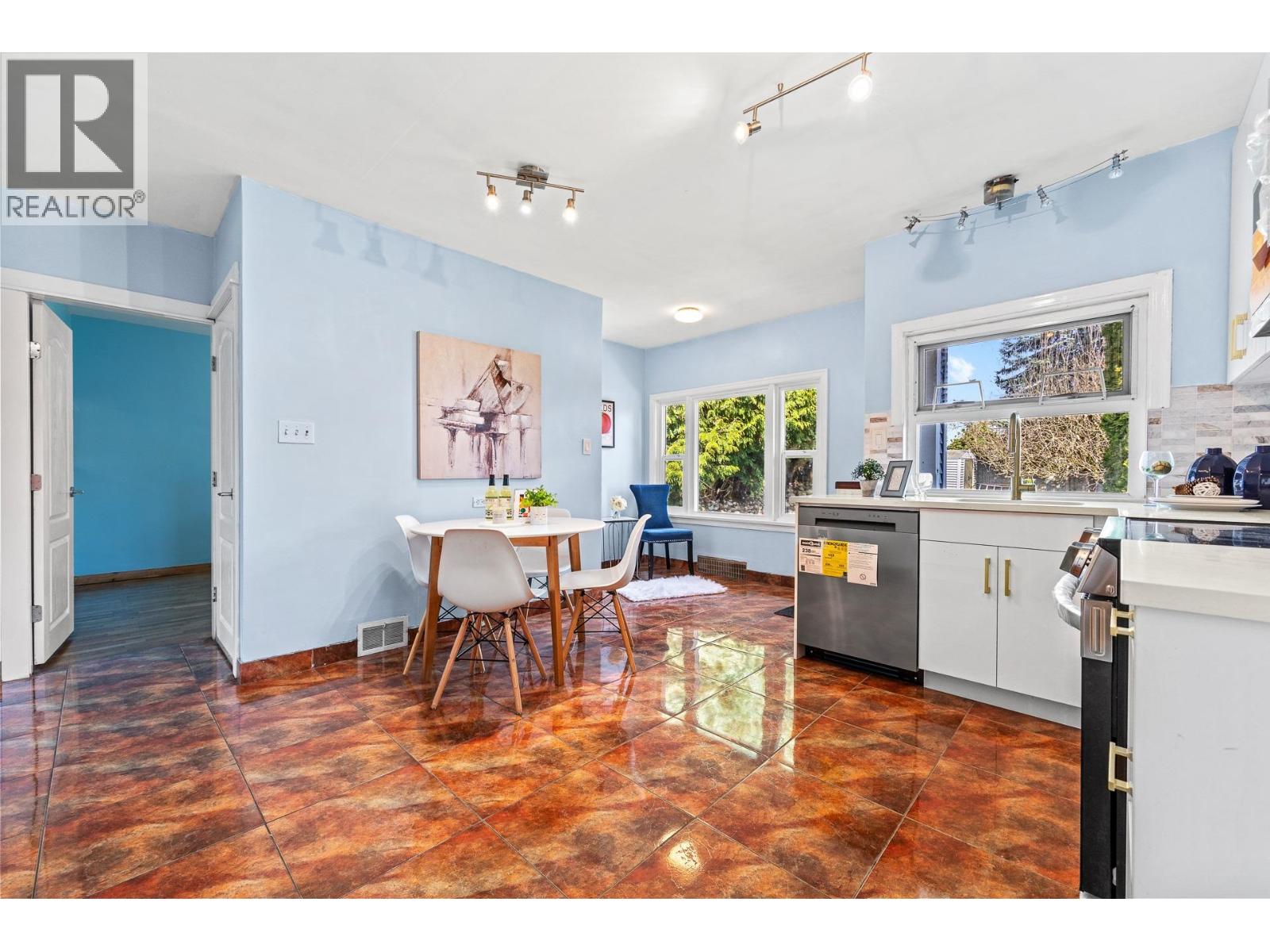 341 Sherbrooke Street, New Westminster, British Columbia  V3L 3M4 - Photo 11 - R3106178