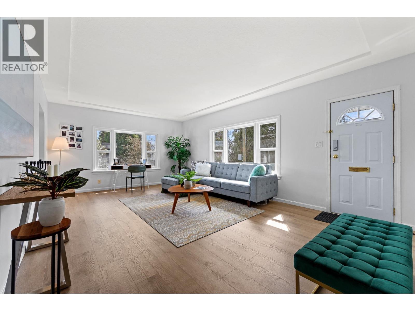 341 Sherbrooke Street, New Westminster, British Columbia  V3L 3M4 - Photo 3 - R3106178