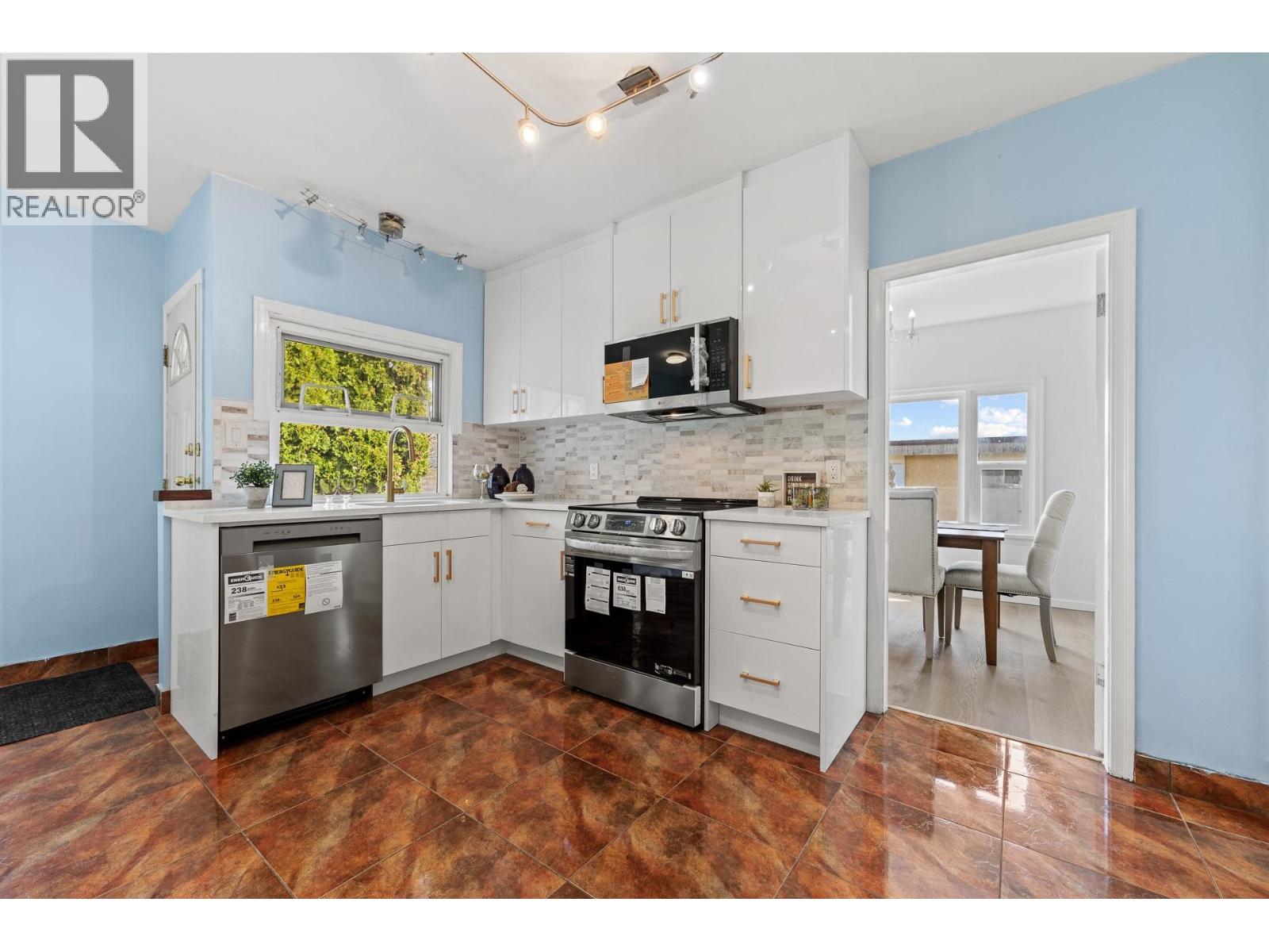 341 Sherbrooke Street, New Westminster, British Columbia  V3L 3M4 - Photo 9 - R3106178