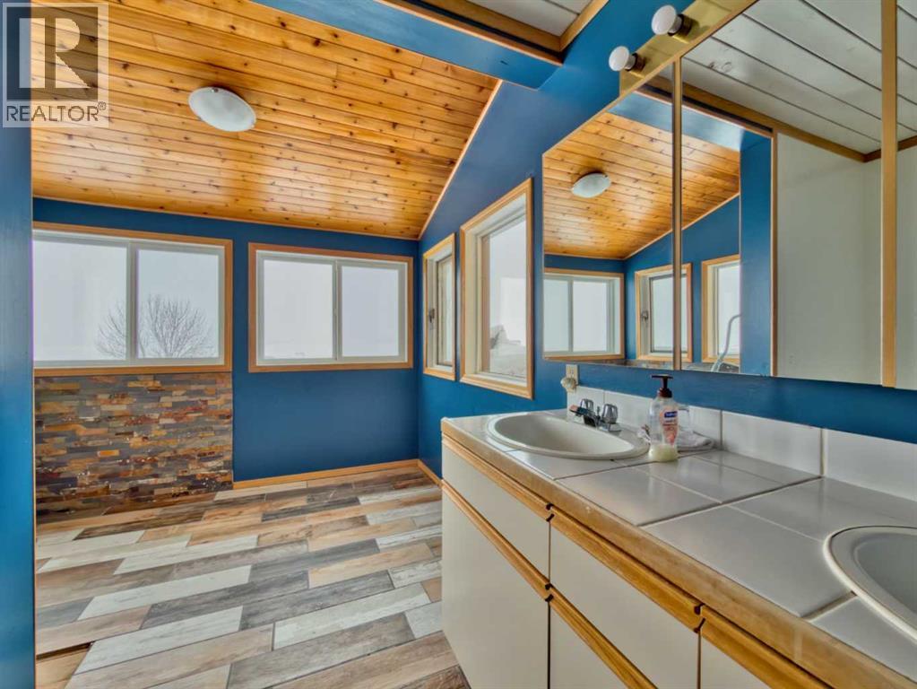 22057 Rg Rd 252, Aetna, Alberta  T0K 0K0 - Photo 16 - A2296067