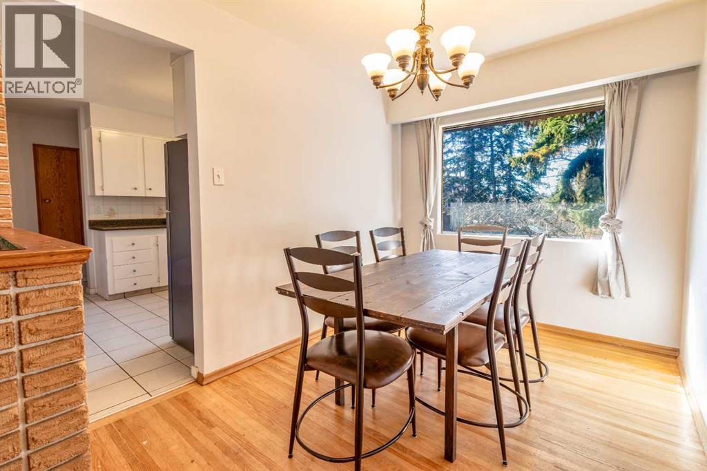 967 Northmount Drive Nw, Calgary, Alberta  T2L 0B1 - Photo 5 - A2296549