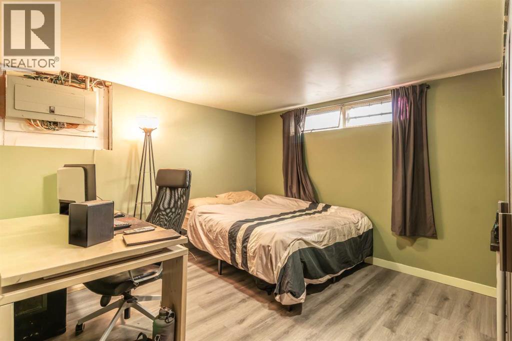 967 Northmount Drive Nw, Calgary, Alberta  T2L 0B1 - Photo 12 - A2296549