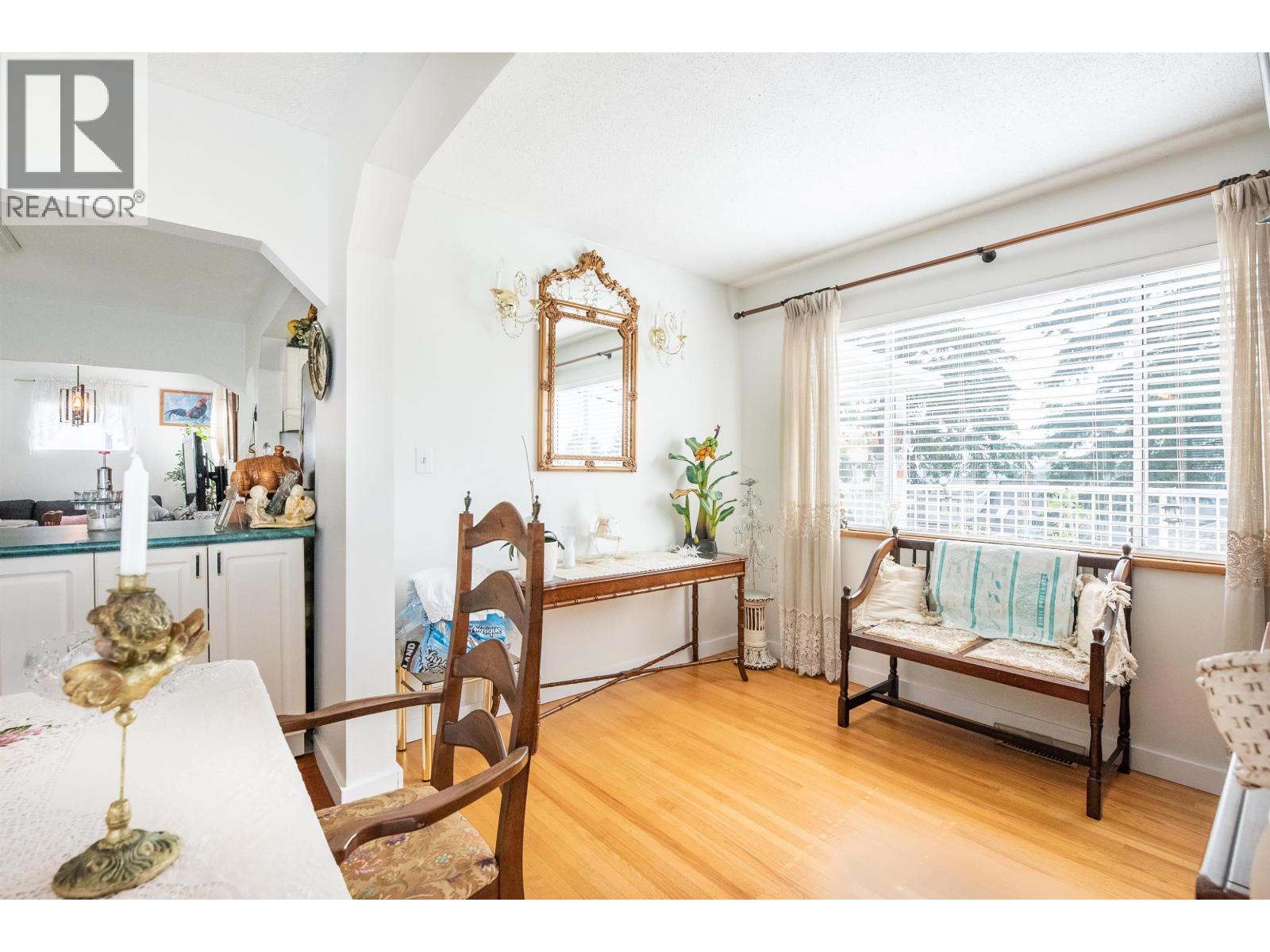 1728 Seventh Avenue, New Westminster, British Columbia  V3M 2K8 - Photo 12 - R3106284