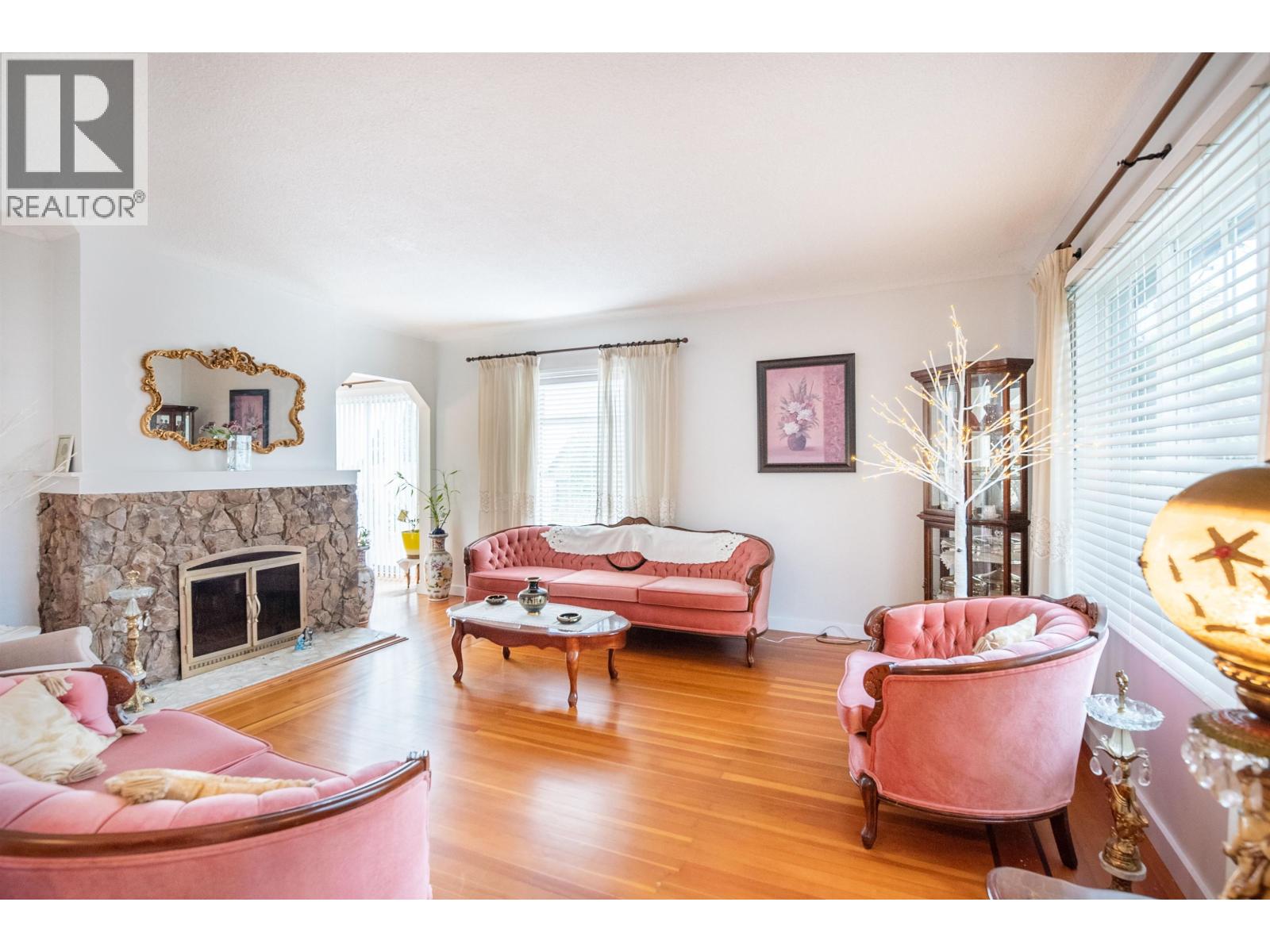 1728 Seventh Avenue, New Westminster, British Columbia  V3M 2K8 - Photo 7 - R3106284