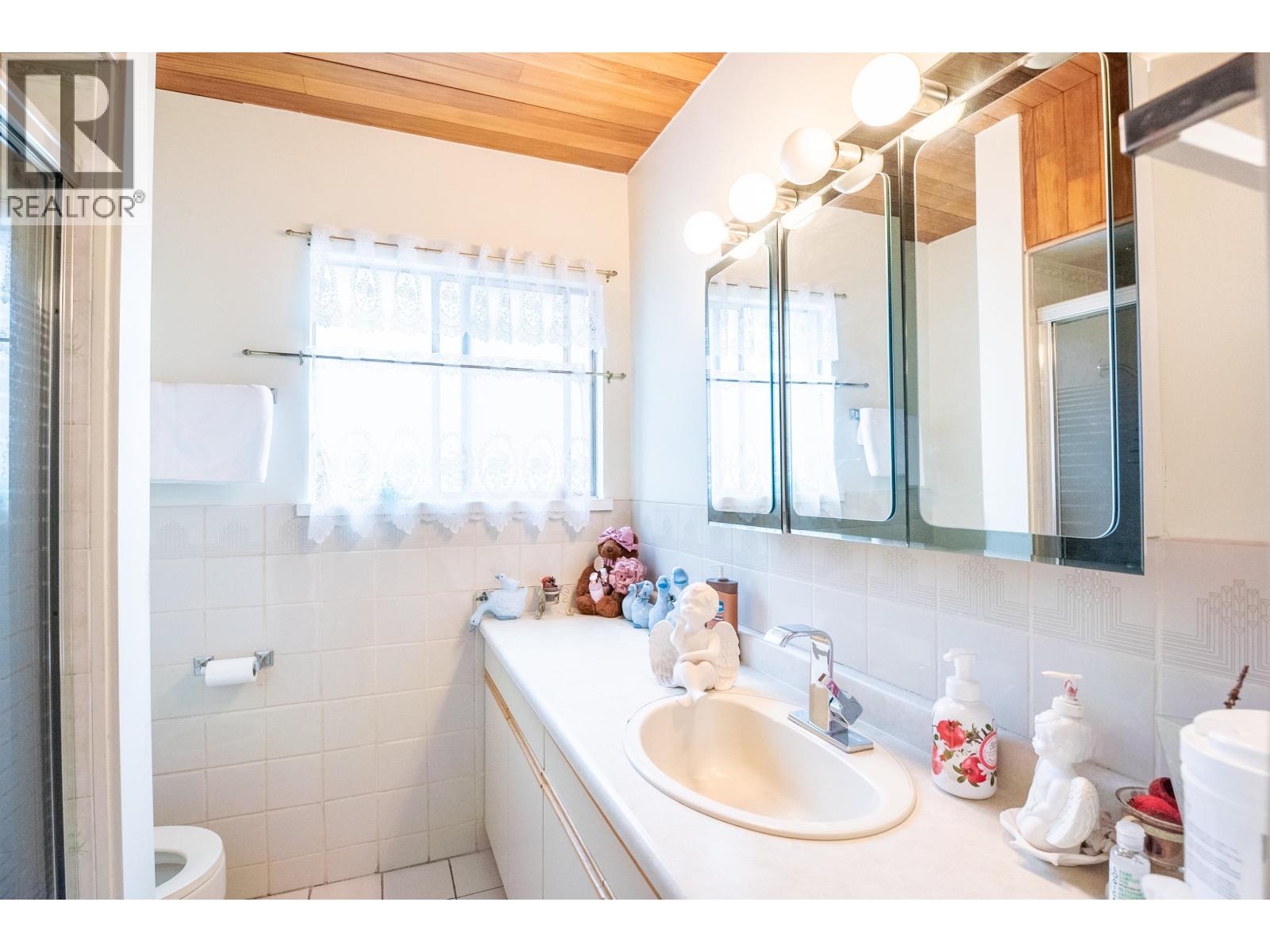 1728 Seventh Avenue, New Westminster, British Columbia  V3M 2K8 - Photo 17 - R3106284