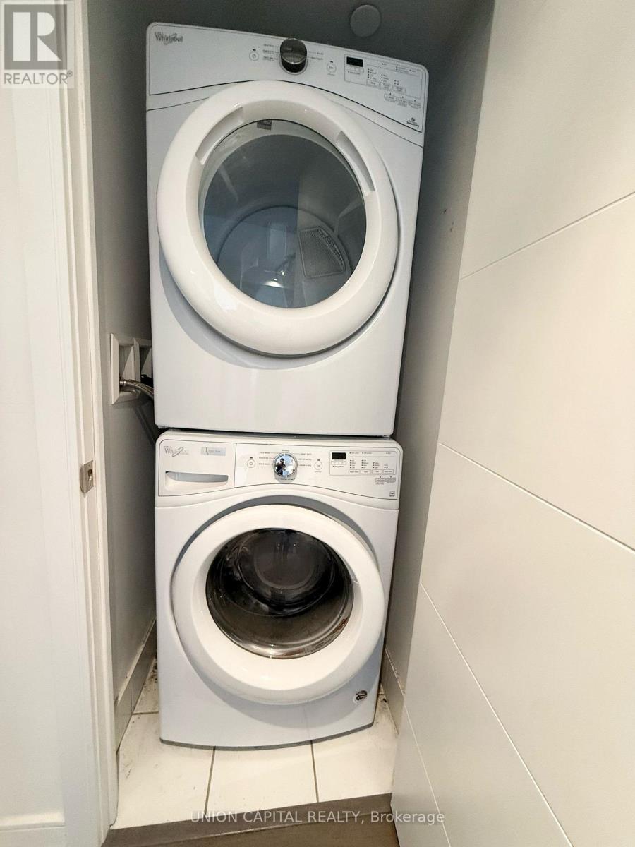 1008 - 525 Adelaide Street W, Toronto, Ontario  M5V 0N7 - Photo 16 - C12948744