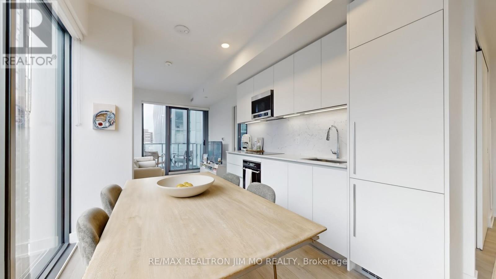 1602 - 8 Cumberland Street, Toronto, Ontario  M4W 0B6 - Photo 18 - C12948756