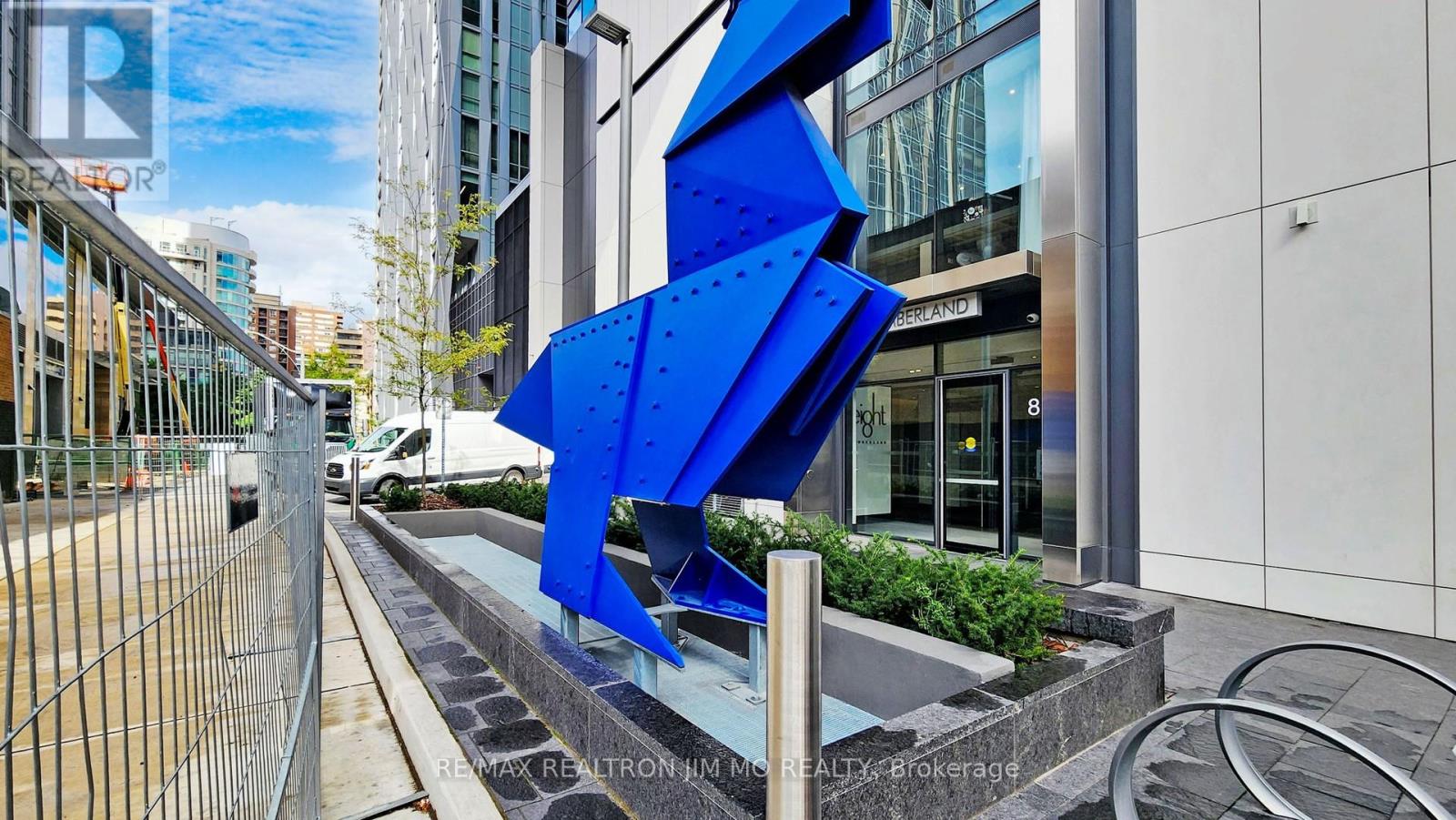 1602 - 8 Cumberland Street, Toronto, Ontario  M4W 0B6 - Photo 35 - C12948756