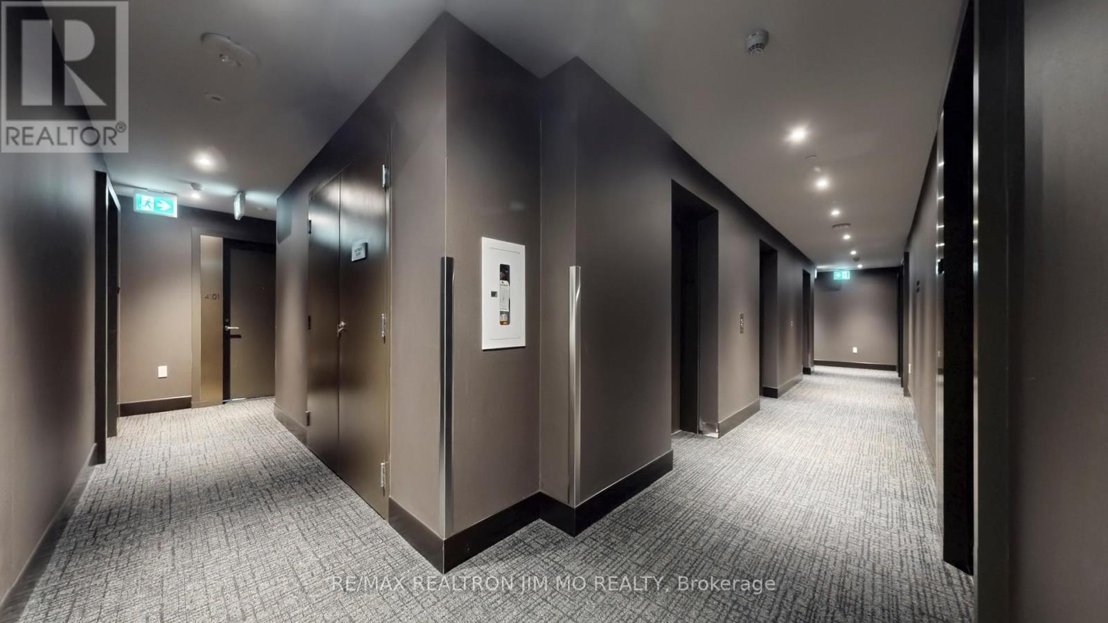 1602 - 8 Cumberland Street, Toronto, Ontario  M4W 0B6 - Photo 7 - C12948756