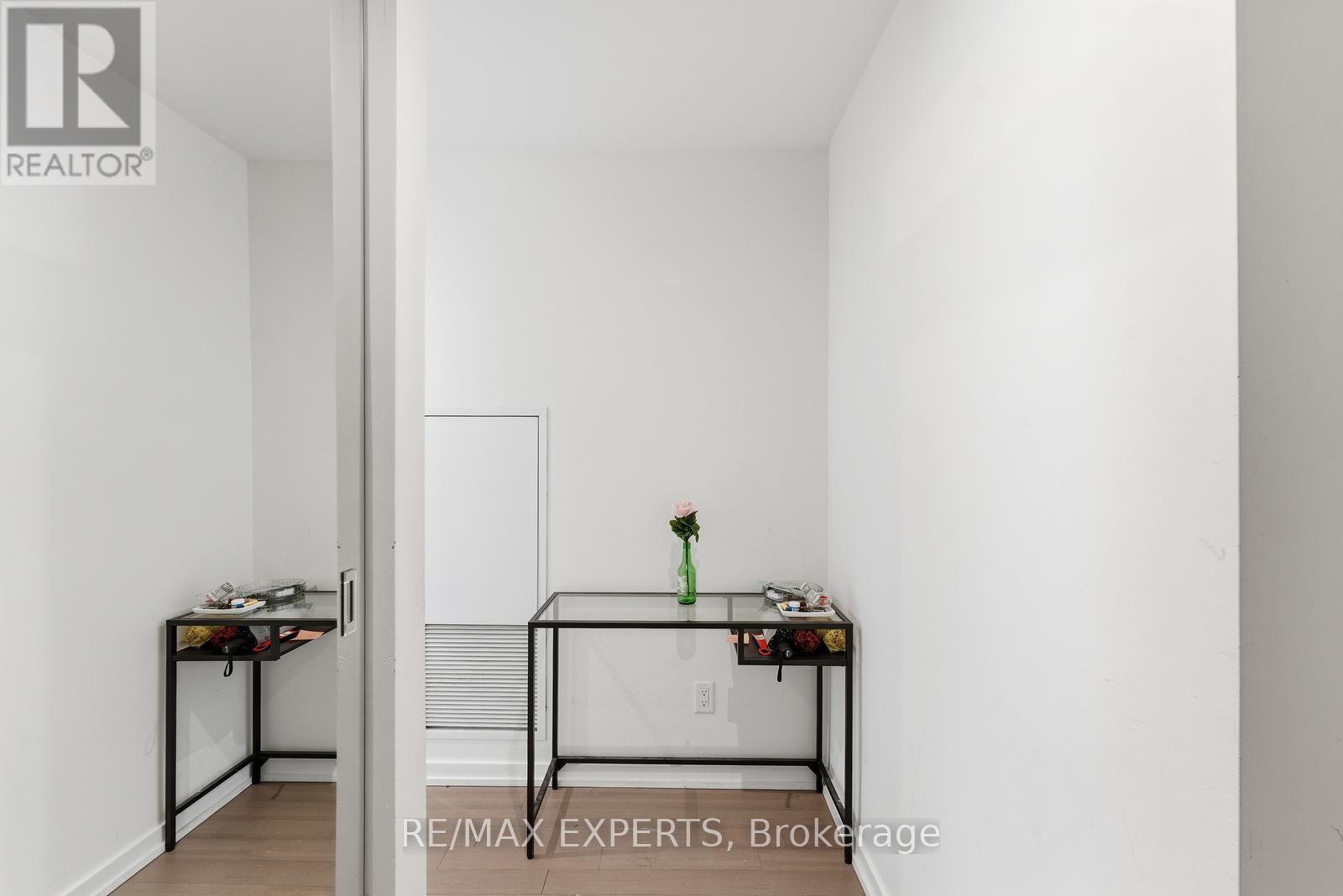 3606 - 101 Peter Street, Toronto, Ontario  M5V 0G6 - Photo 2 - C12948766