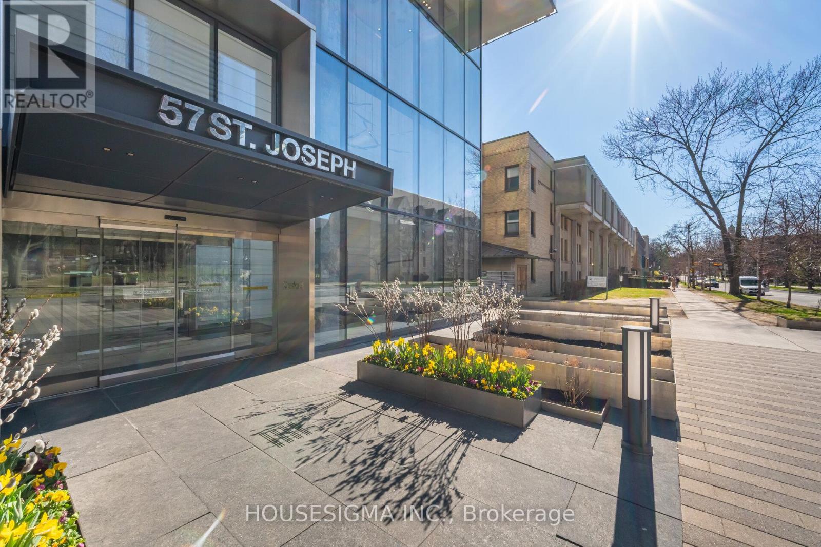 1315 - 57 ST JOSEPH STREET, Toronto, Ontario