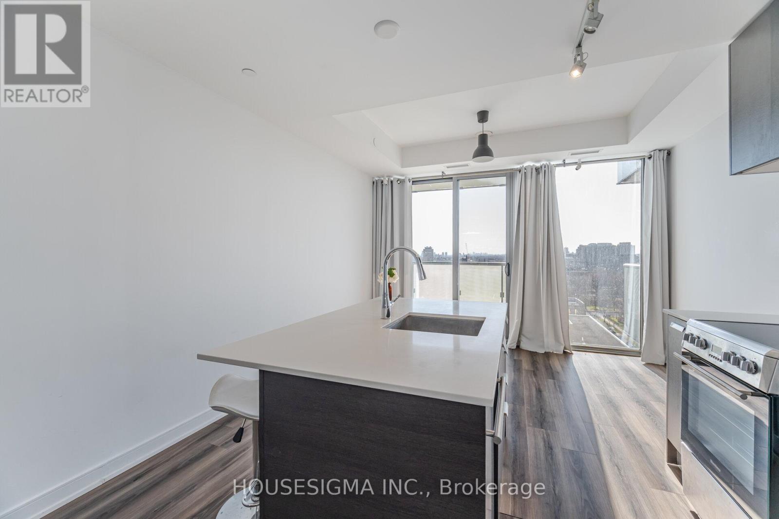 1315 - 57 St Joseph Street, Toronto, Ontario  M5S 0C5 - Photo 19 - C12948790