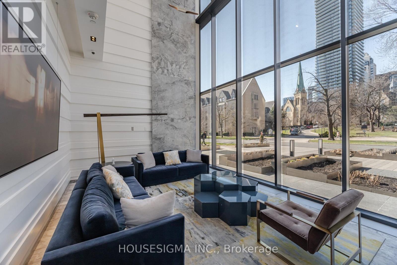 1315 - 57 St Joseph Street, Toronto, Ontario  M5S 0C5 - Photo 4 - C12948790