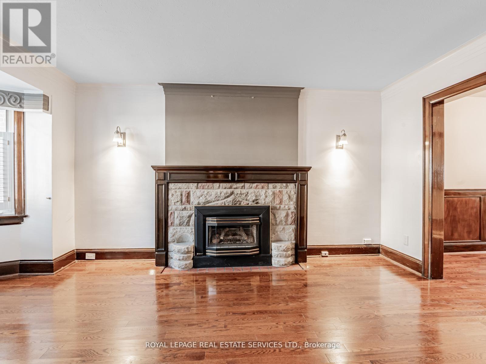 7 Duplex Crescent, Toronto, Ontario  M5P 1J1 - Photo 6 - C12948796